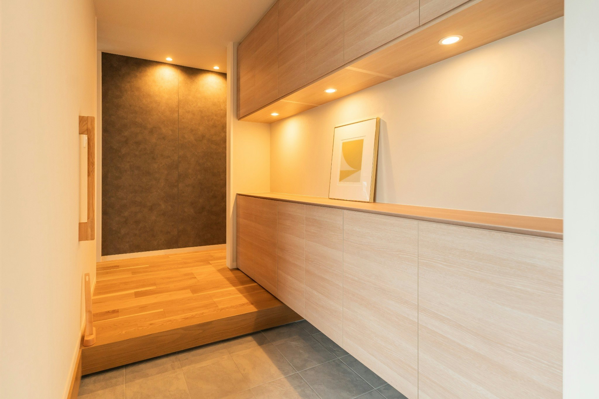 【新築・完全貸切】大型商業施設&観光エリア至近!新興住宅街の快適な一軒家