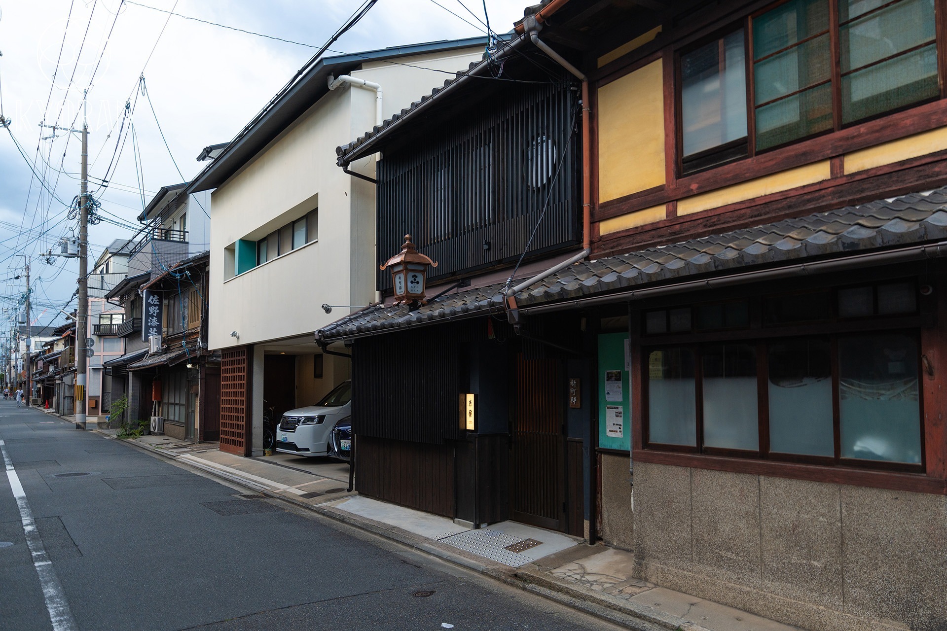 東本願寺3分、京都駅10分、3LDK・最大7名、静寂と贅沢が調和する洗練の町家