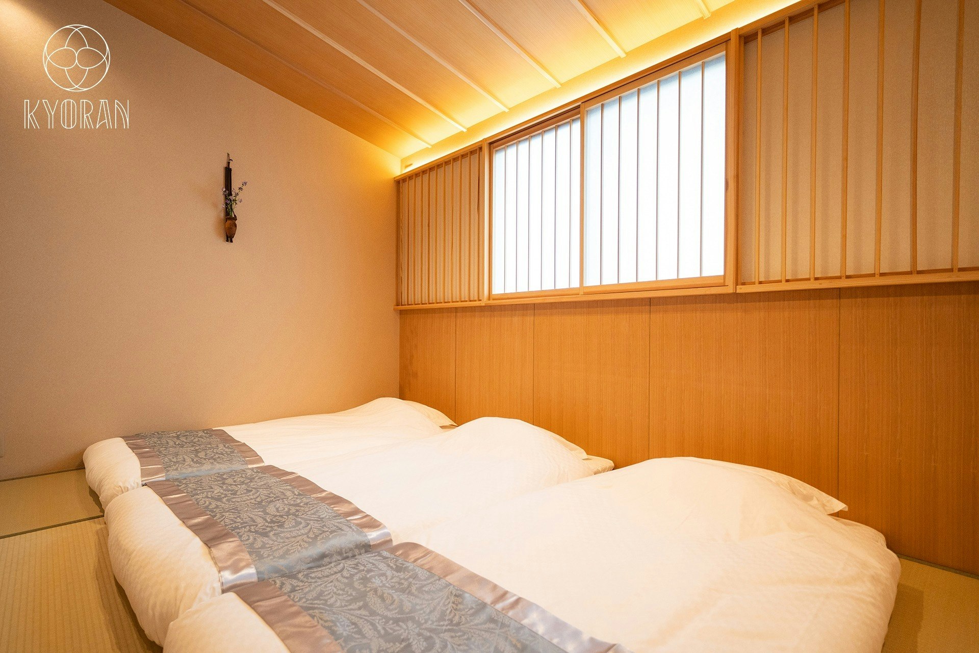 伏見稲荷大社6分、3LDK・最大8名、静寂と贅沢が調和する洗練の町家一棟貸し