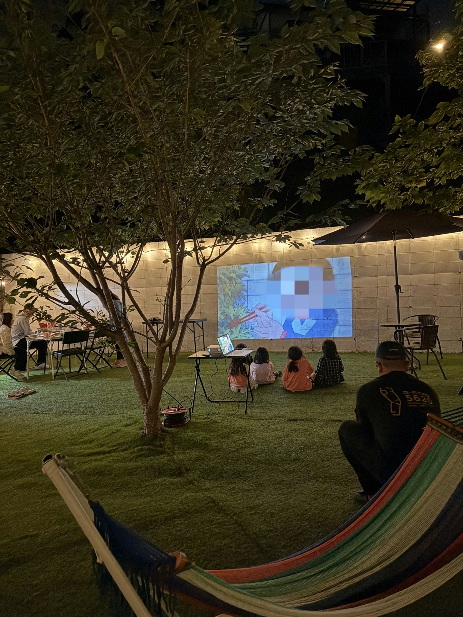 【ペット同伴OK】広々お庭でBBQ・焚き火・おうち映画|家族で楽しむ北九州ステイ