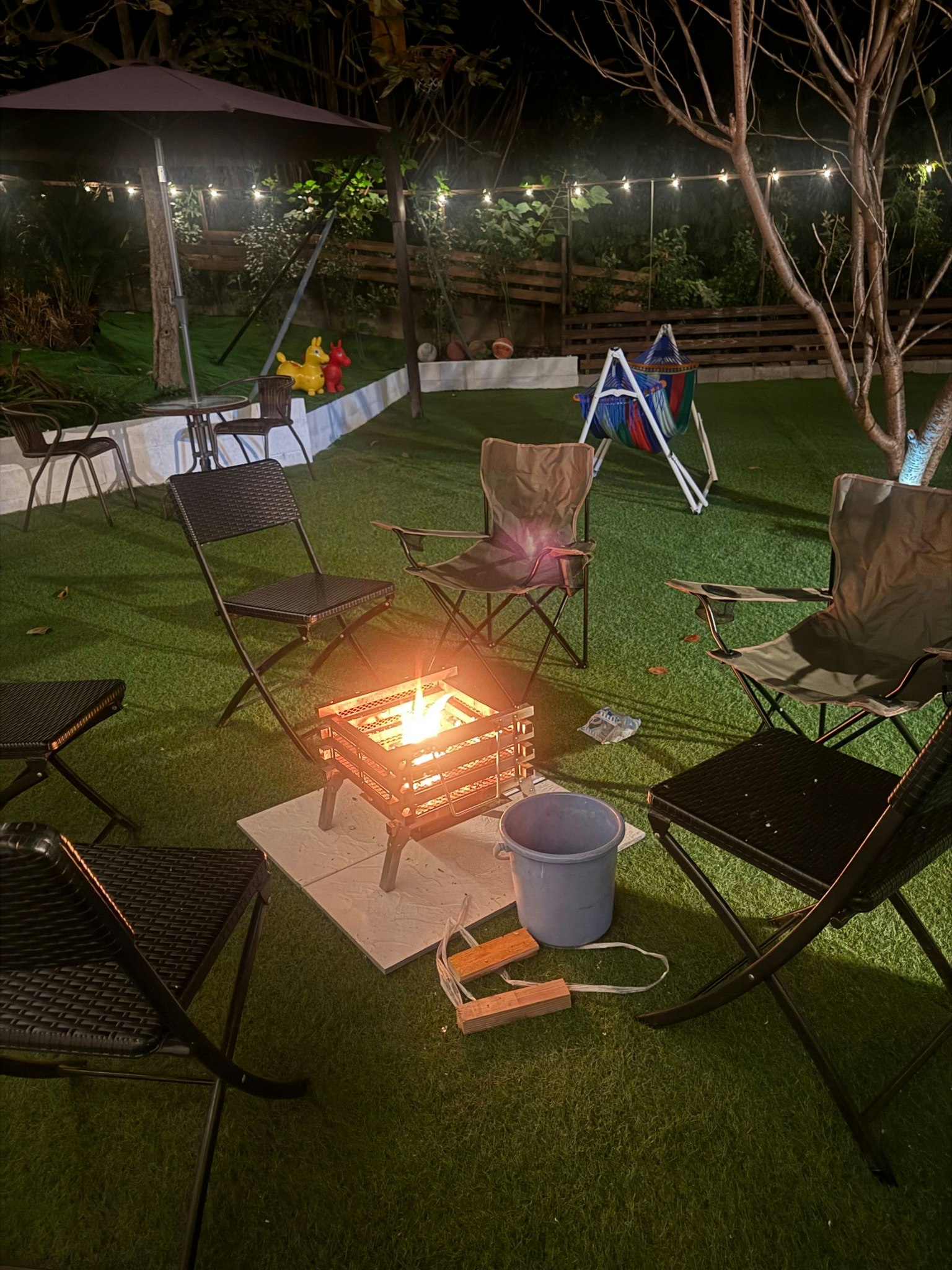 和モダンメゾネット/広々人工芝/BBQ/焚き火/最大8名/無料駐車場あり