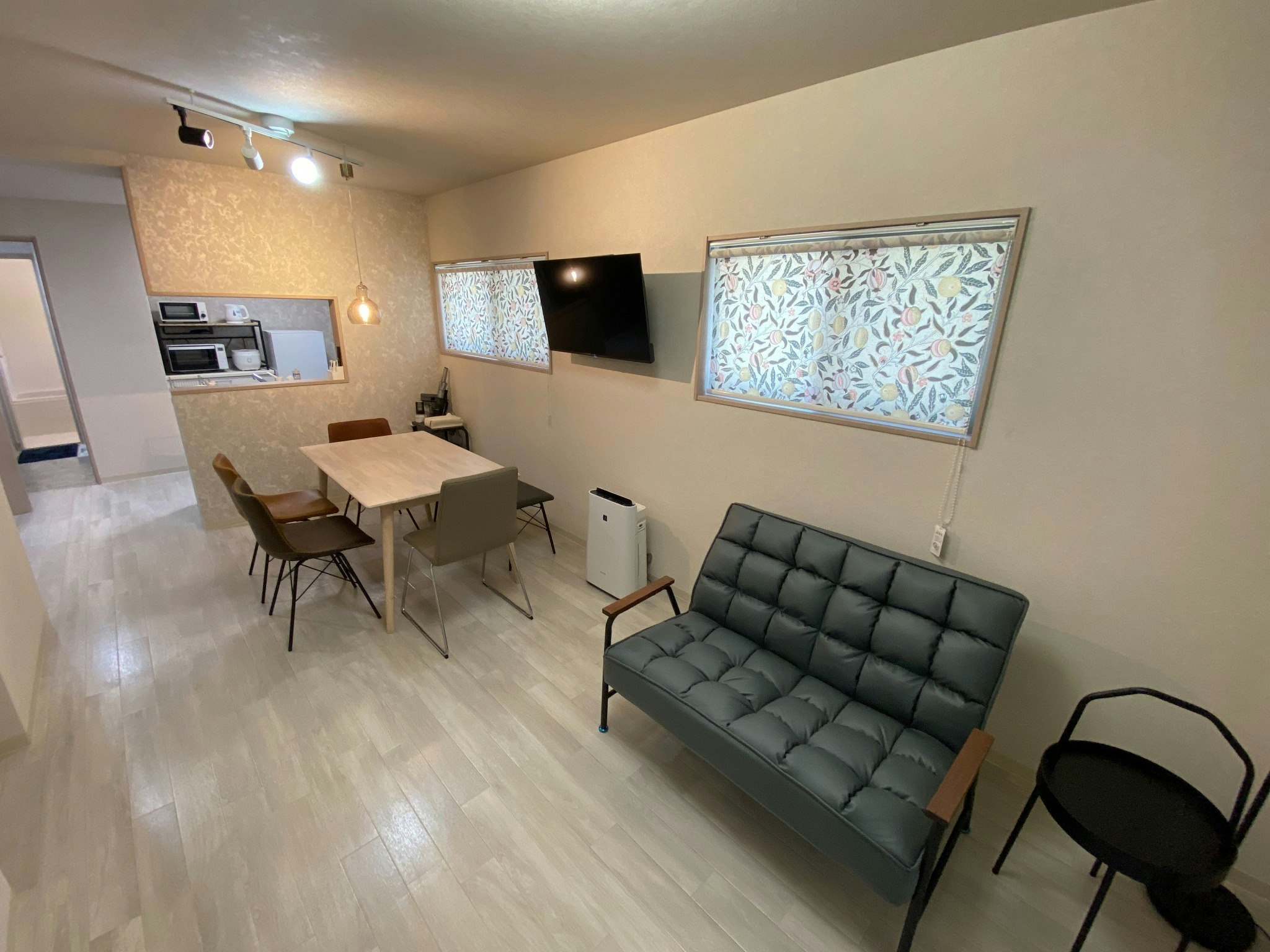 【55m2】 バルコニー付き南東で日当たり良く自宅のように寛げます。