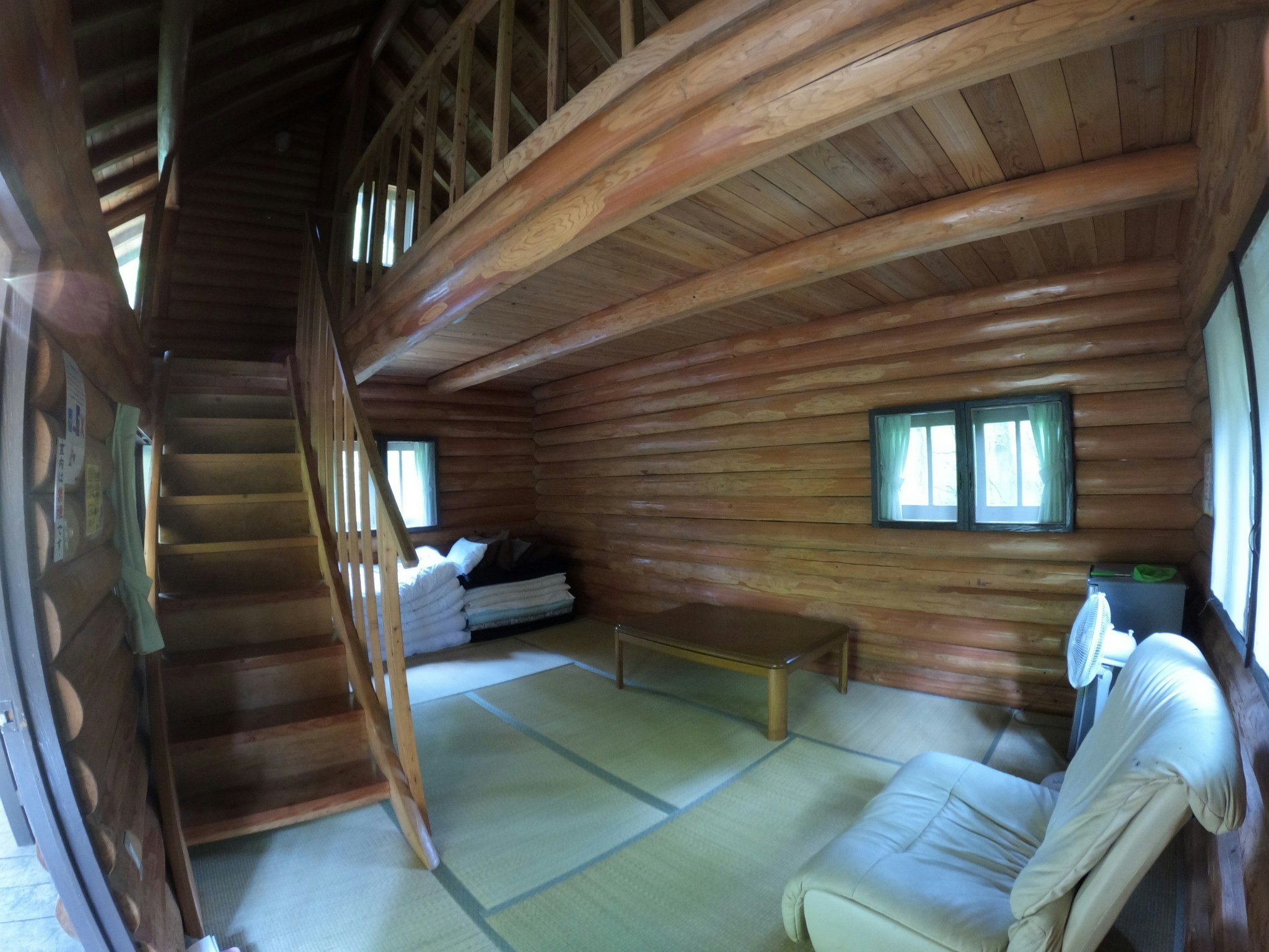 ログハウス 3~5号棟(定員5~13名)