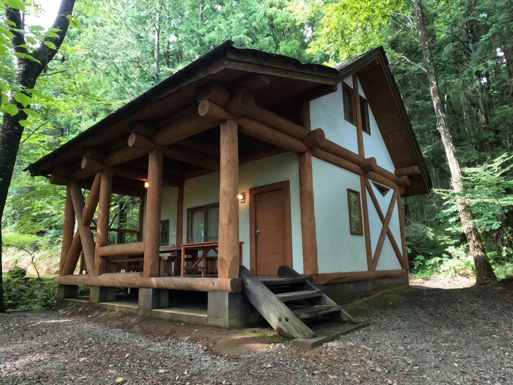 ログハウスVIP(定員15名)