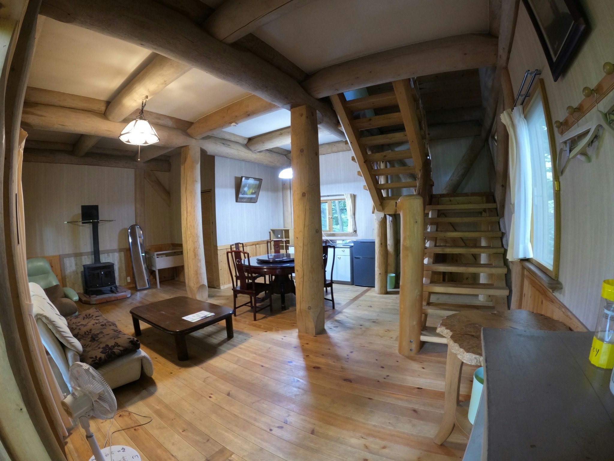 ログハウスVIP(定員15名)