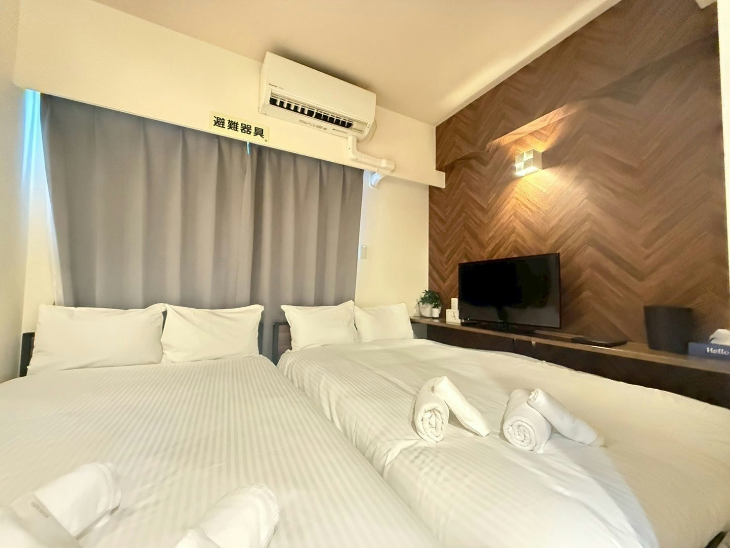 美栄橋駅から徒歩9分/泊ふ頭旅客ターミナルや国際通り徒歩圏内/那覇空港から車で10分/4名様宿泊可能