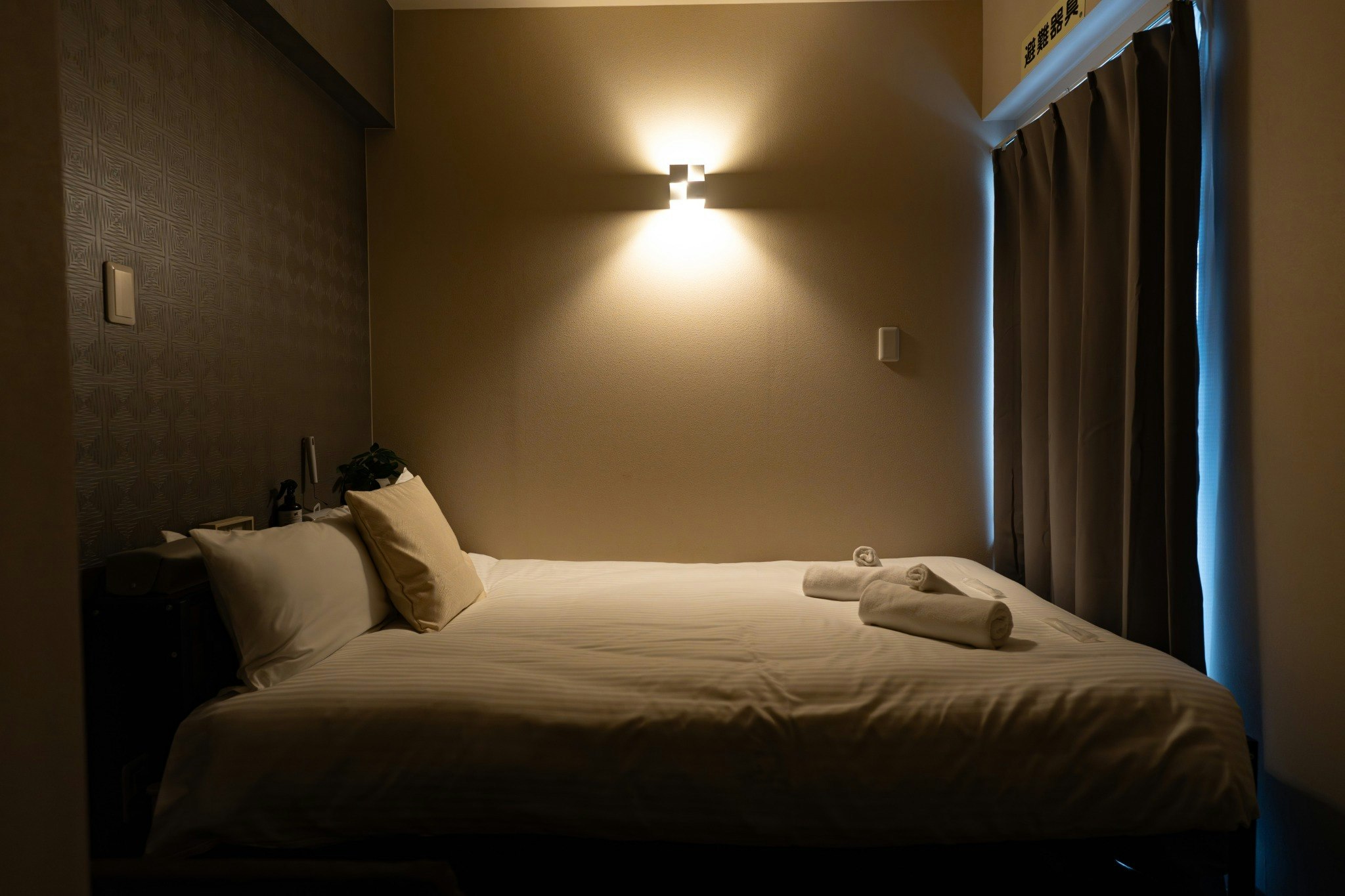 美栄橋駅から徒歩9分/泊ふ頭旅客ターミナルや国際通り徒歩圏内/那覇空港から車で10分/3名様宿泊可能