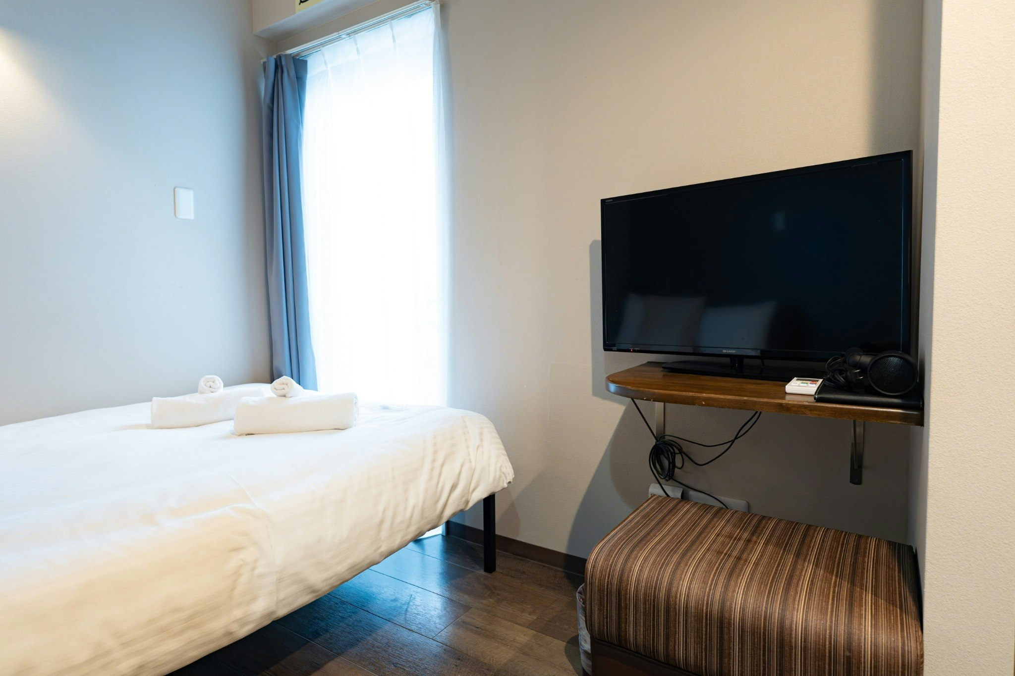 美栄橋駅から徒歩9分/泊ふ頭旅客ターミナルや国際通り徒歩圏内/那覇空港から車で10分/3名様宿泊可能