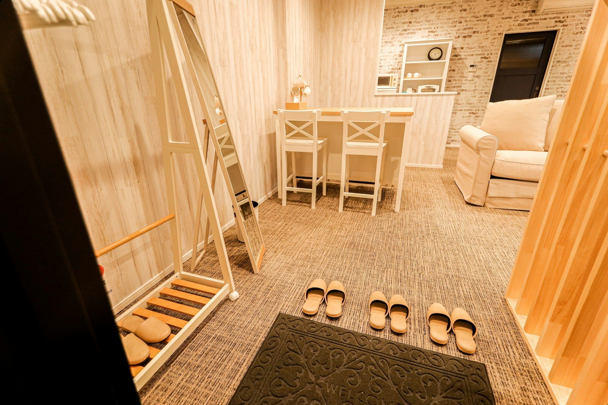  (F057)ディズニーリゾートや幕張メッセへも好立地♪清潔感のあるお部屋で最大5名宿泊#ROOM1