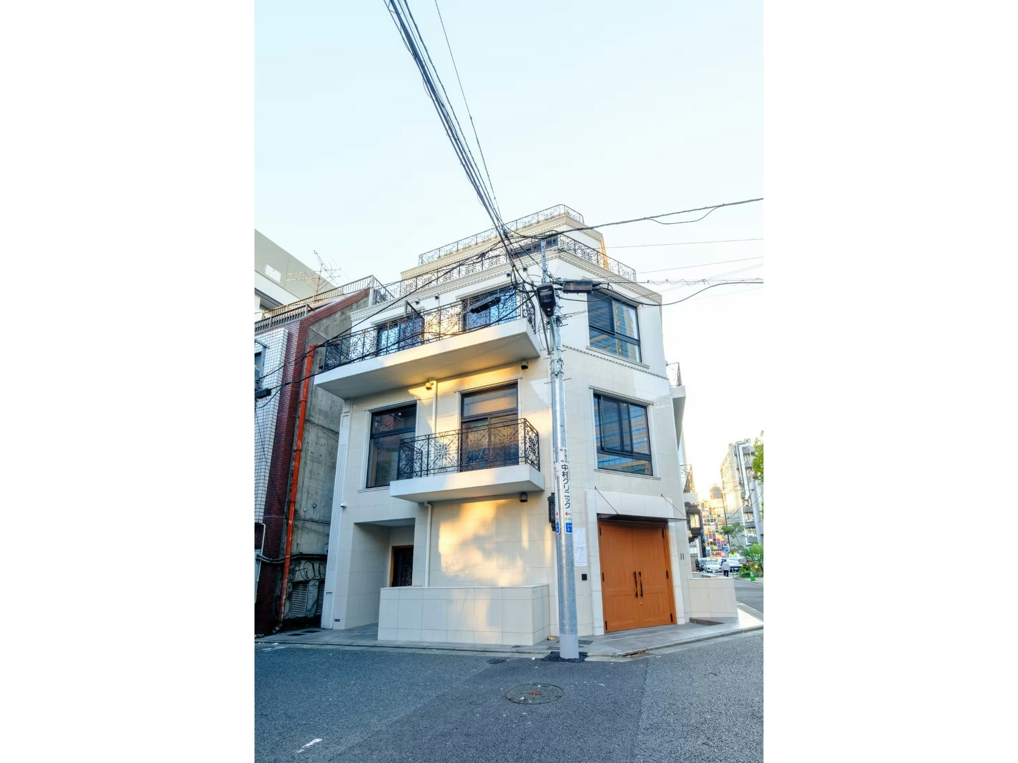 【401】駅近2分|六本木のモダンなデザイナーズマンション