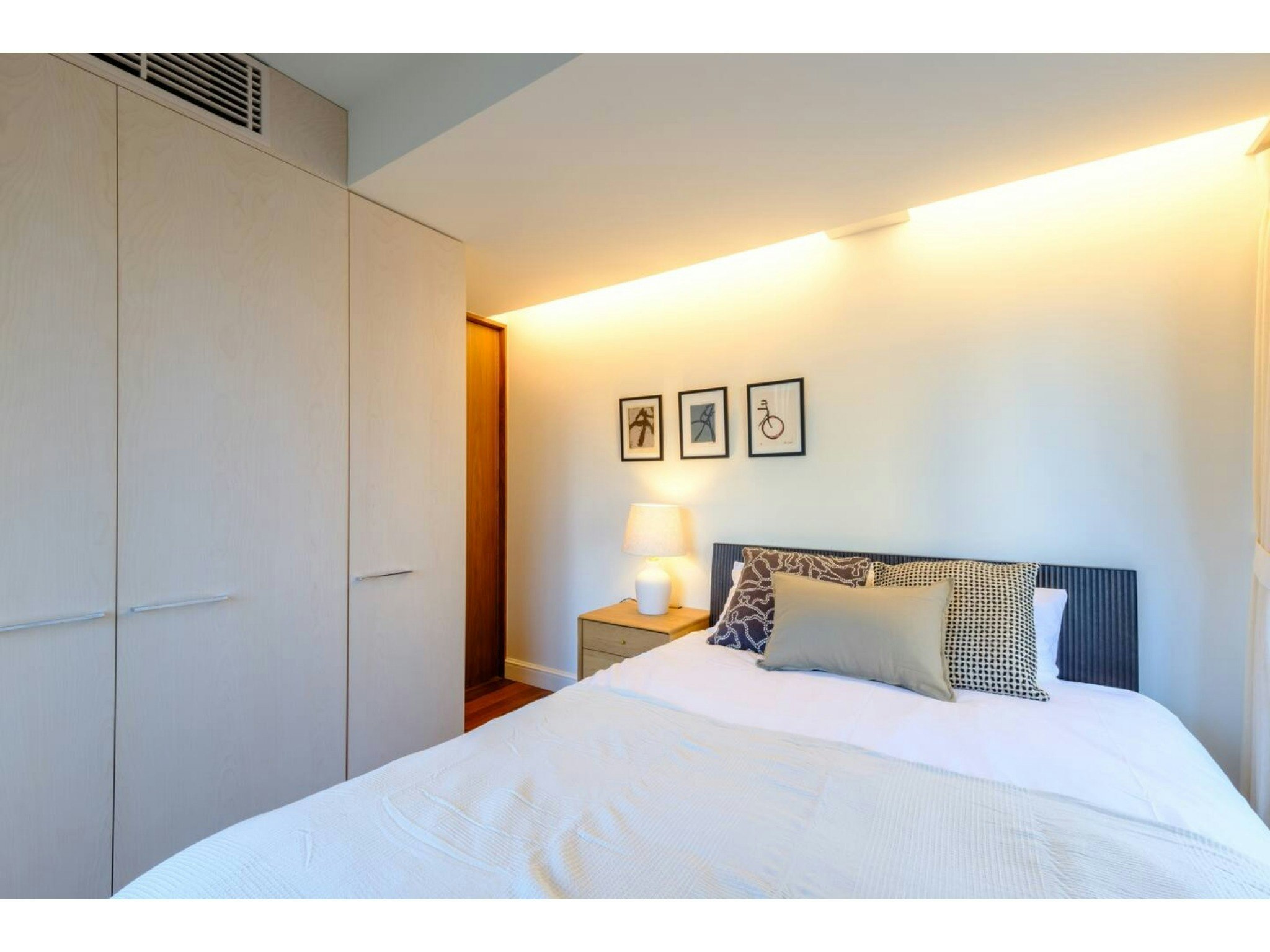 【401】駅近2分|六本木のモダンなデザイナーズマンション