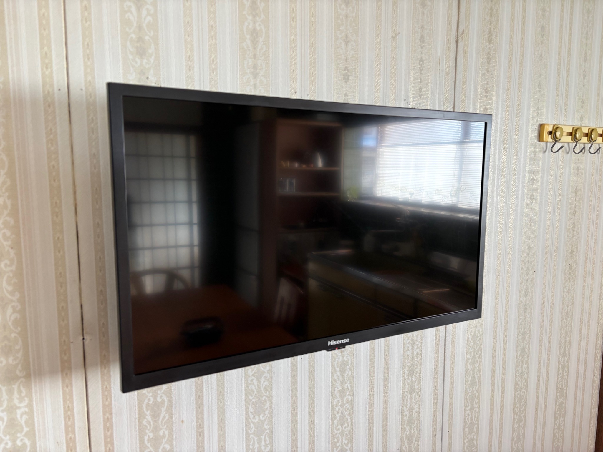 湖白【コハクチョウ舞う湖畔の町】夕日が美しい2階洋室