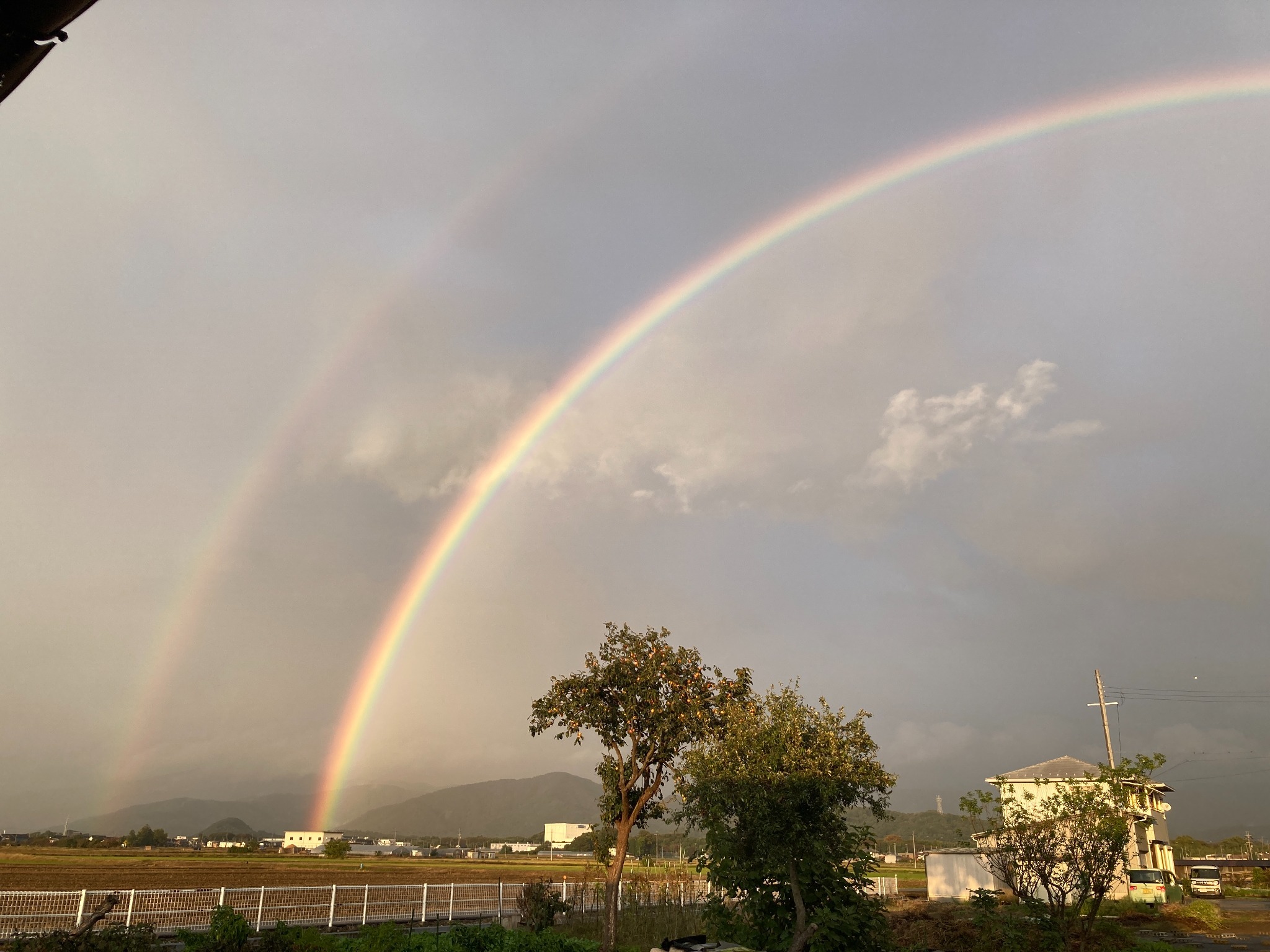 湖白【コハクチョウ舞う湖畔の町】田園風景が美しい2階和室