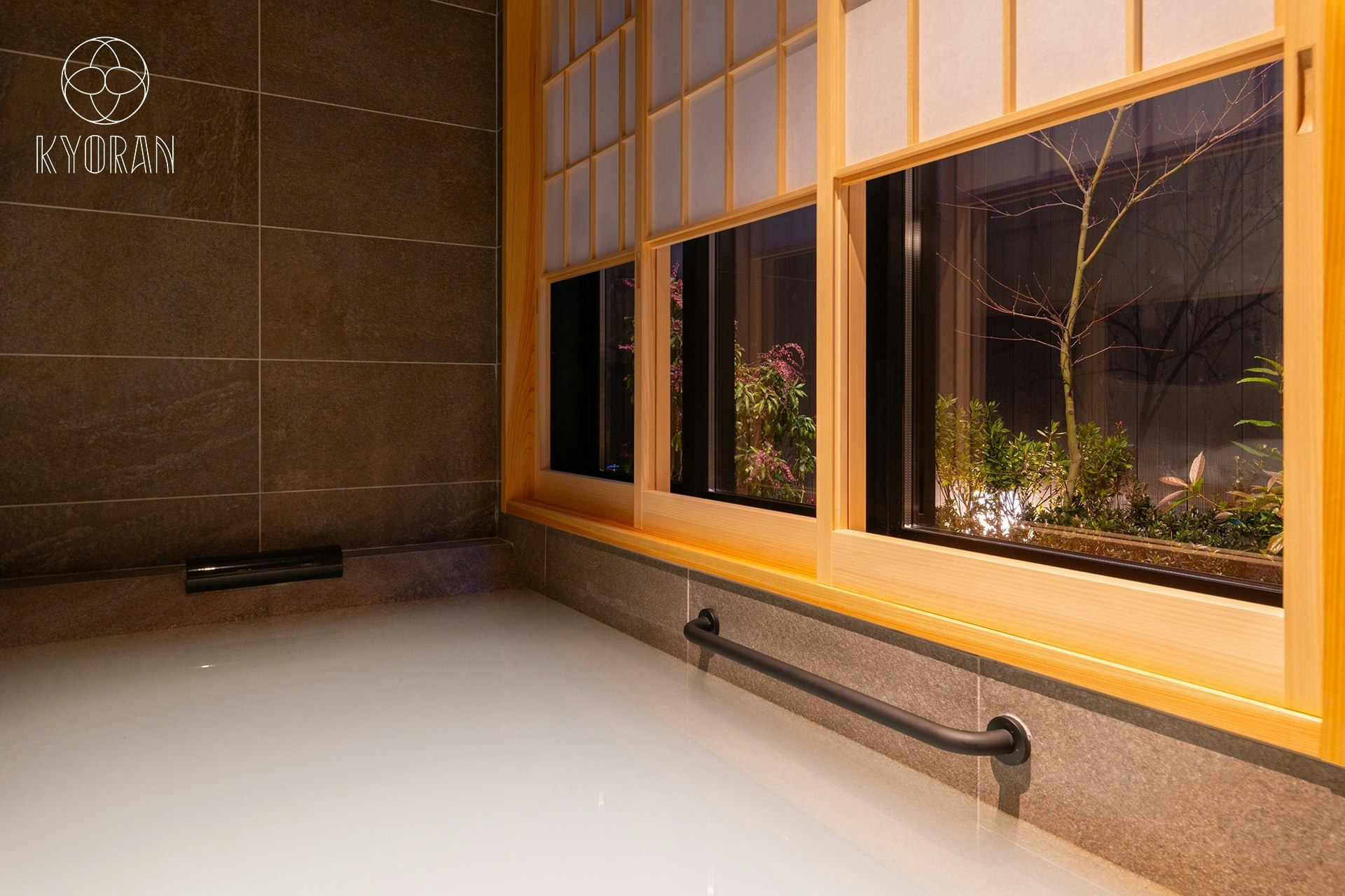 京都駅徒歩12分、二人だけの特別なひと時~庭プライベート庭付きプレミアム一棟貸し