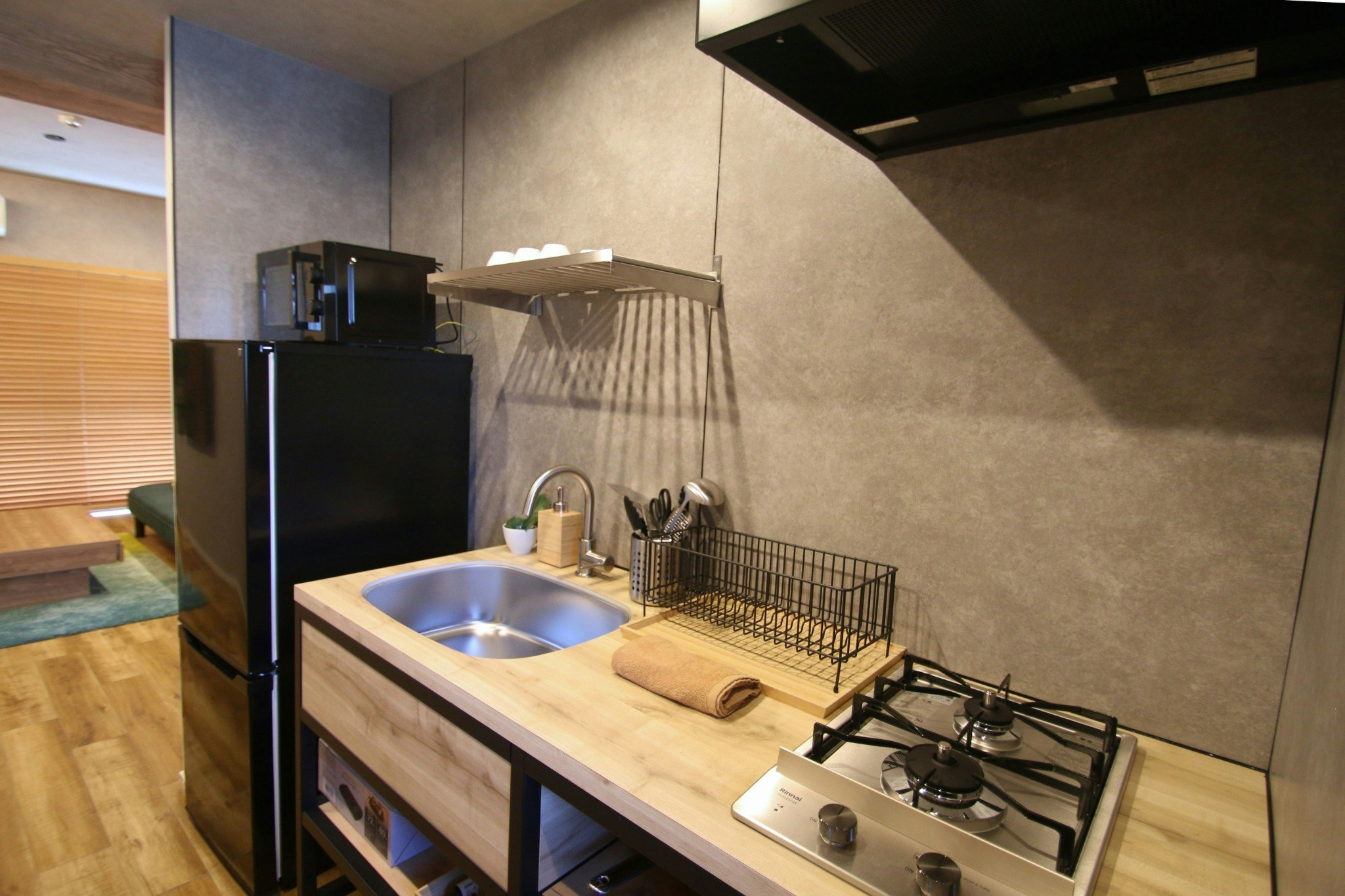 駐車場1台。熊本城そば、スタイリッシュな1LDK