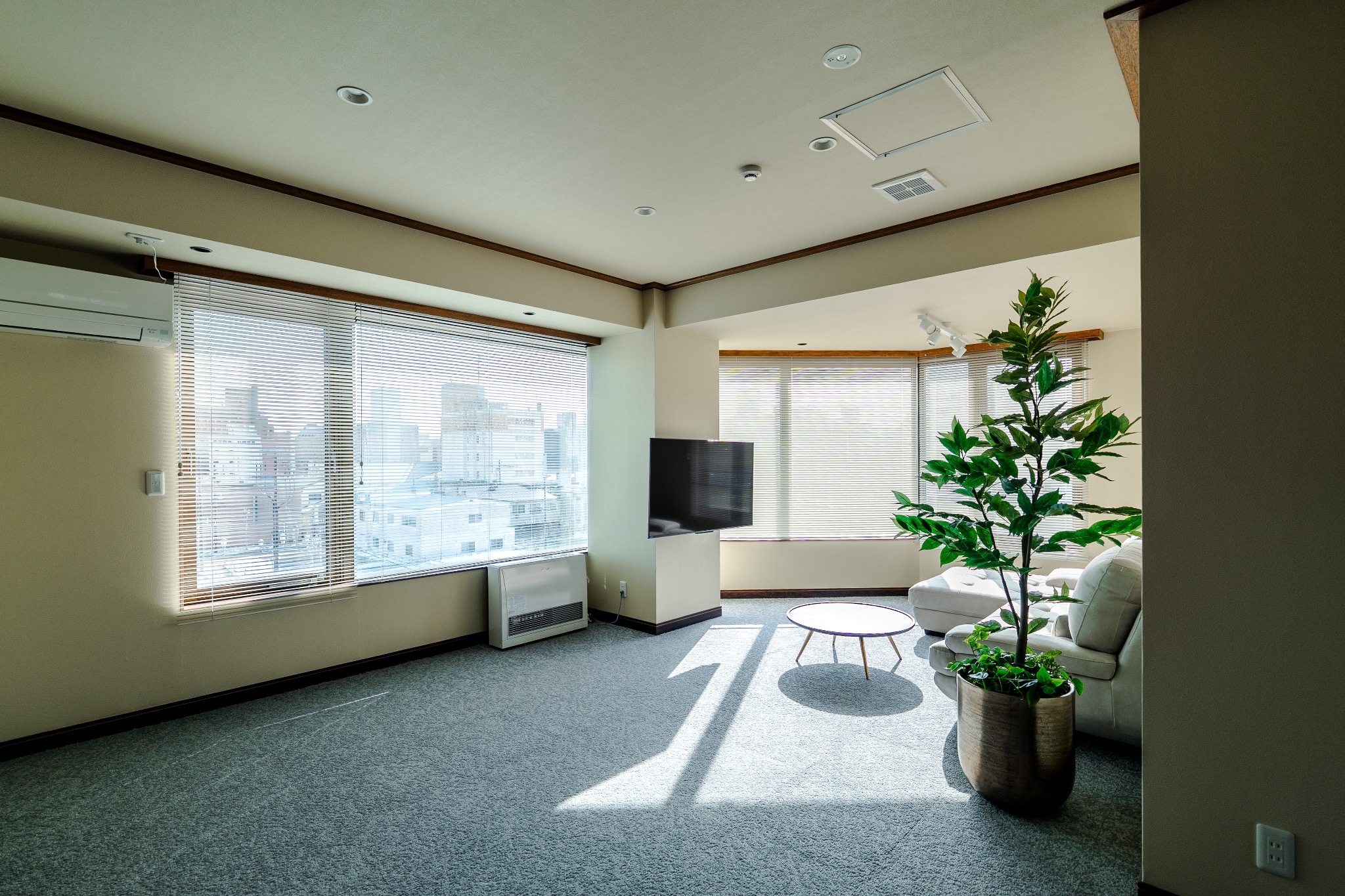 繁華街すぐ!アクセス良好!ワンフロア貸切の開放的空間 Cise.kawakami2