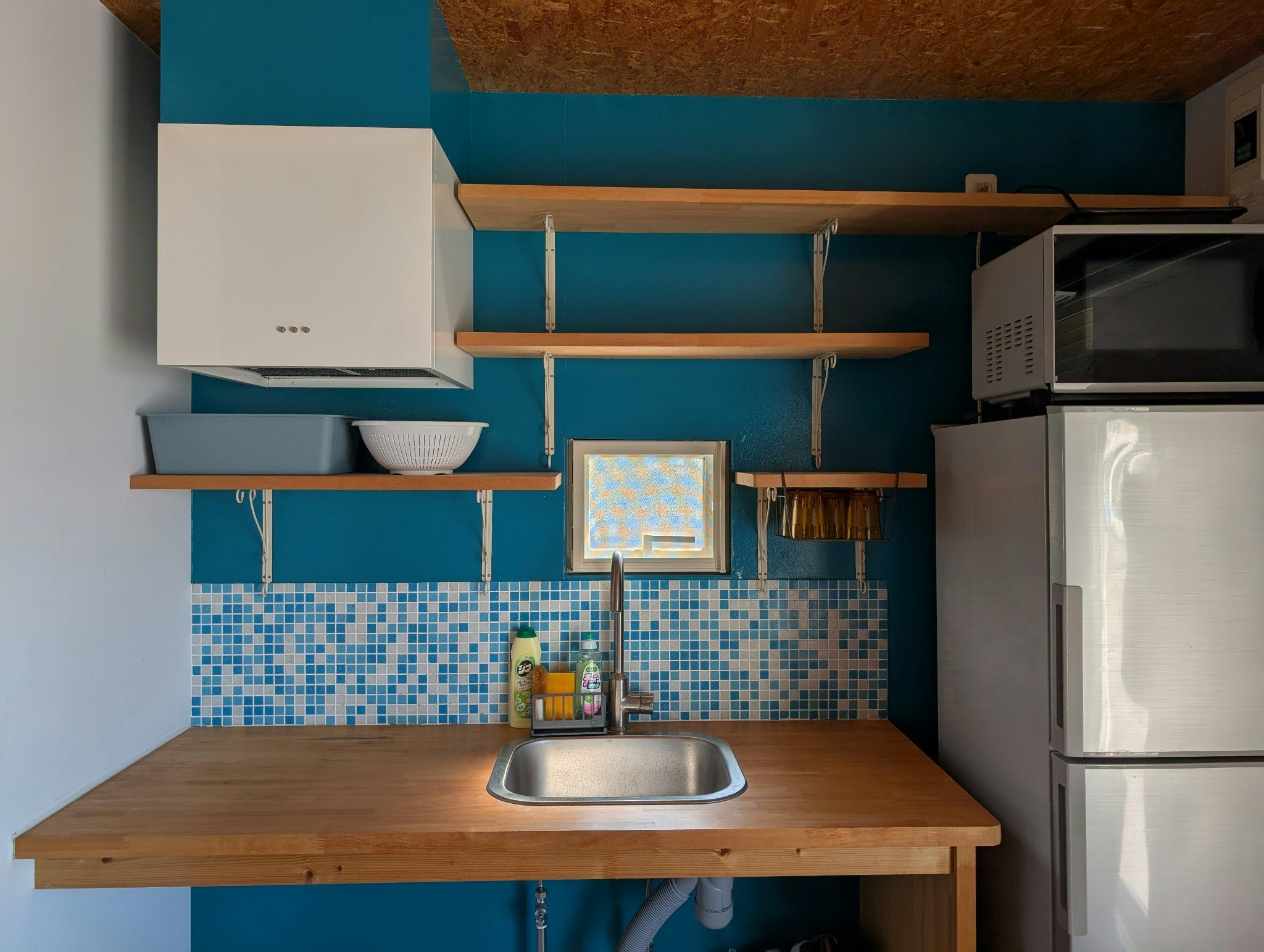 海の目の前でBBQ!幸崎駅車10分のコンテナ1LDK|3名・P無料2台  波音 namioto