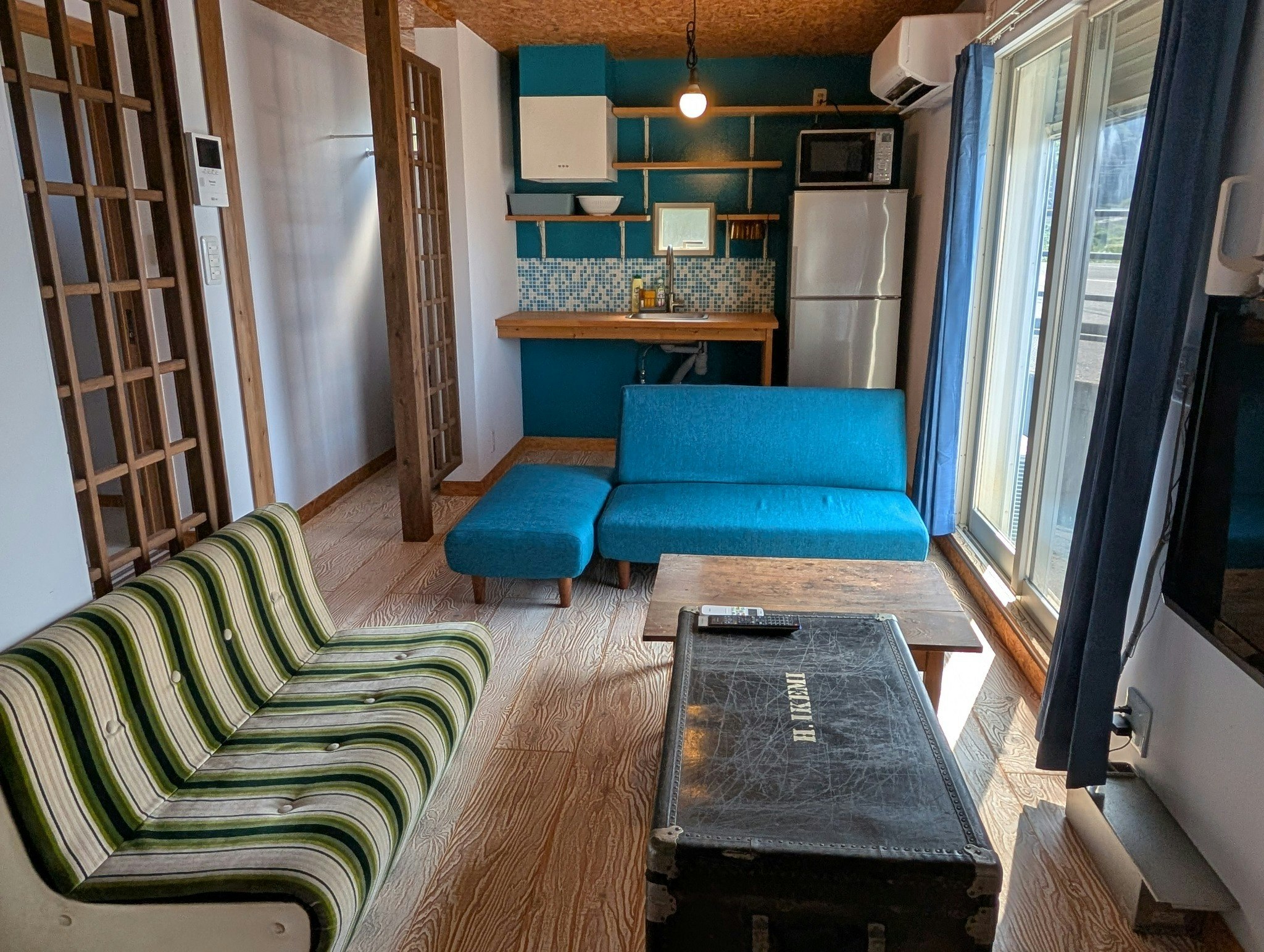 海の目の前でBBQ!幸崎駅車10分のコンテナ1LDK|3名・P無料2台  波音 namioto