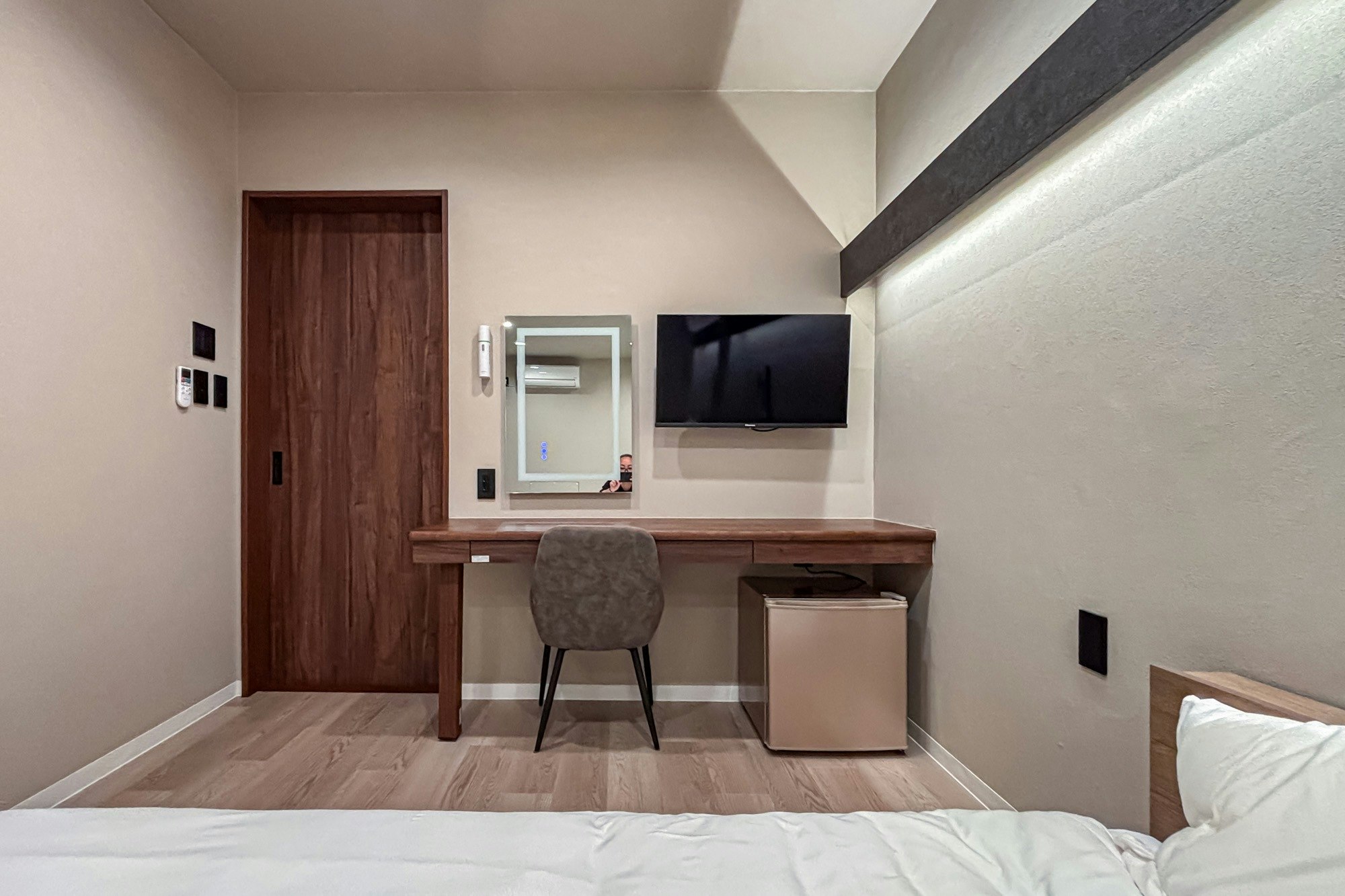 無料駐車場あり【150m2 5LDK】天保山新築戸建て海遊館まで徒歩圏内14名可