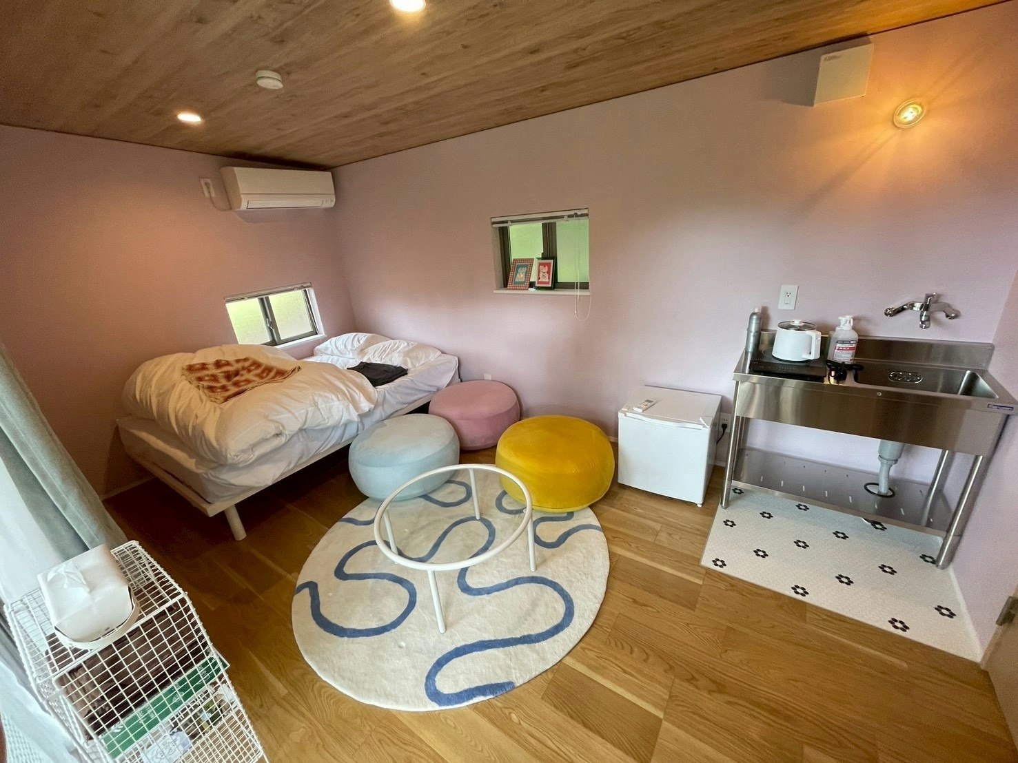 コテージ「わ」ダブルベッド