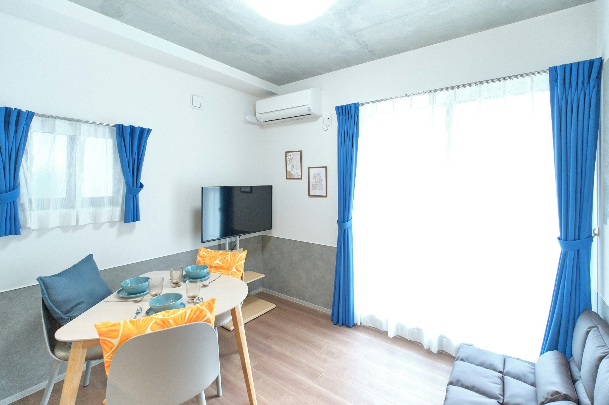 Bタイプ/西新宿駅から徒歩4分/新宿駅まで一駅/3名収容/wifiあり