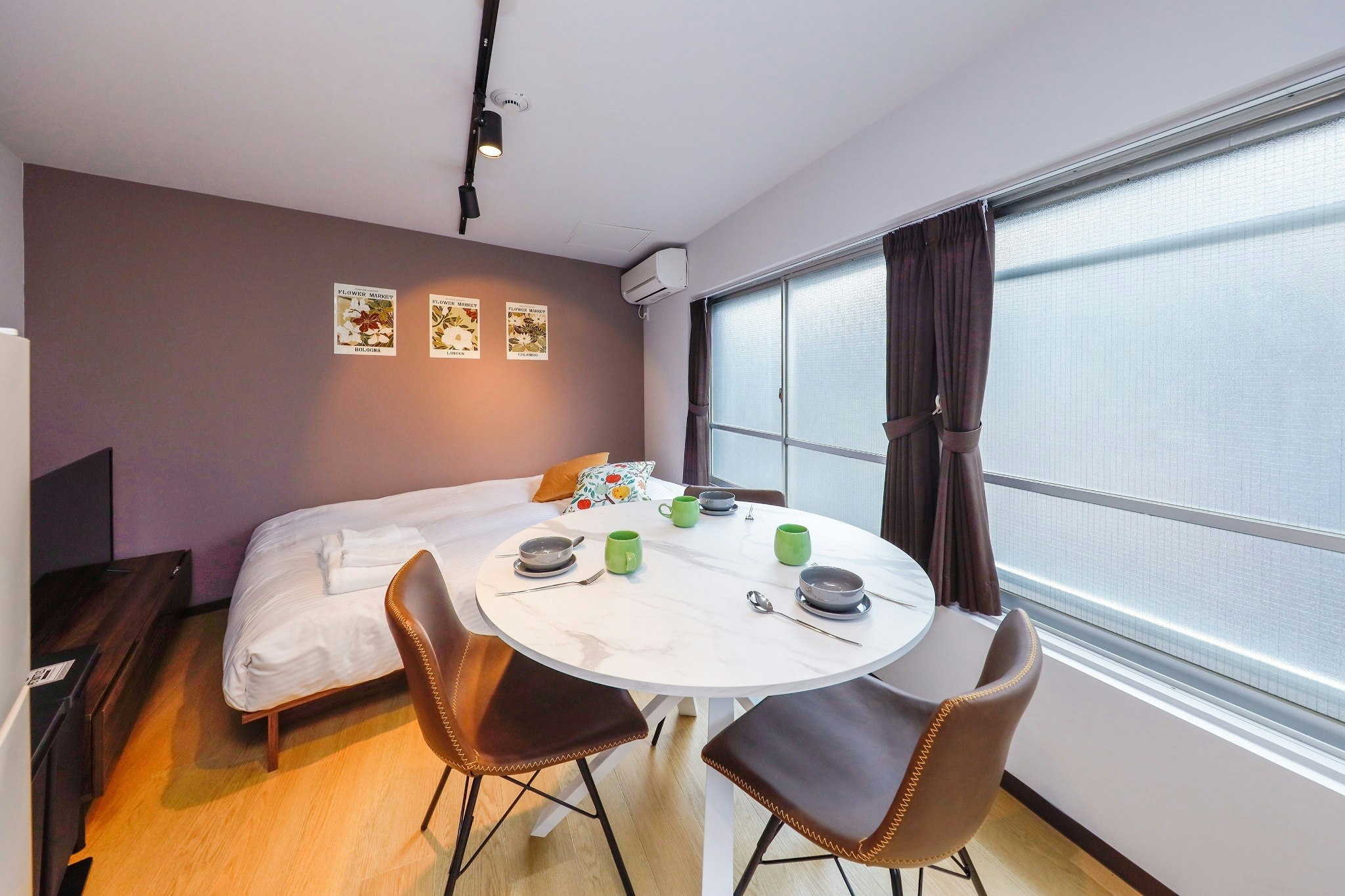 代々木駅から徒歩4分/渋谷区/3名収容/好立地/Wi-Fi/駅チカ