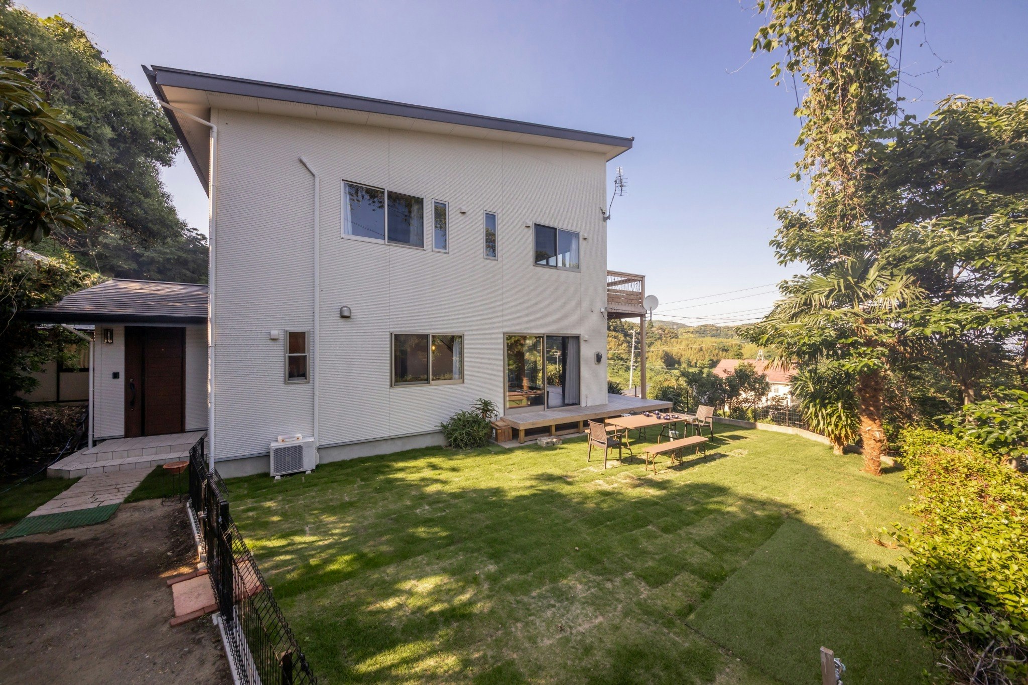 海を望む里山の一棟貸別荘キャンプ&ドッグ