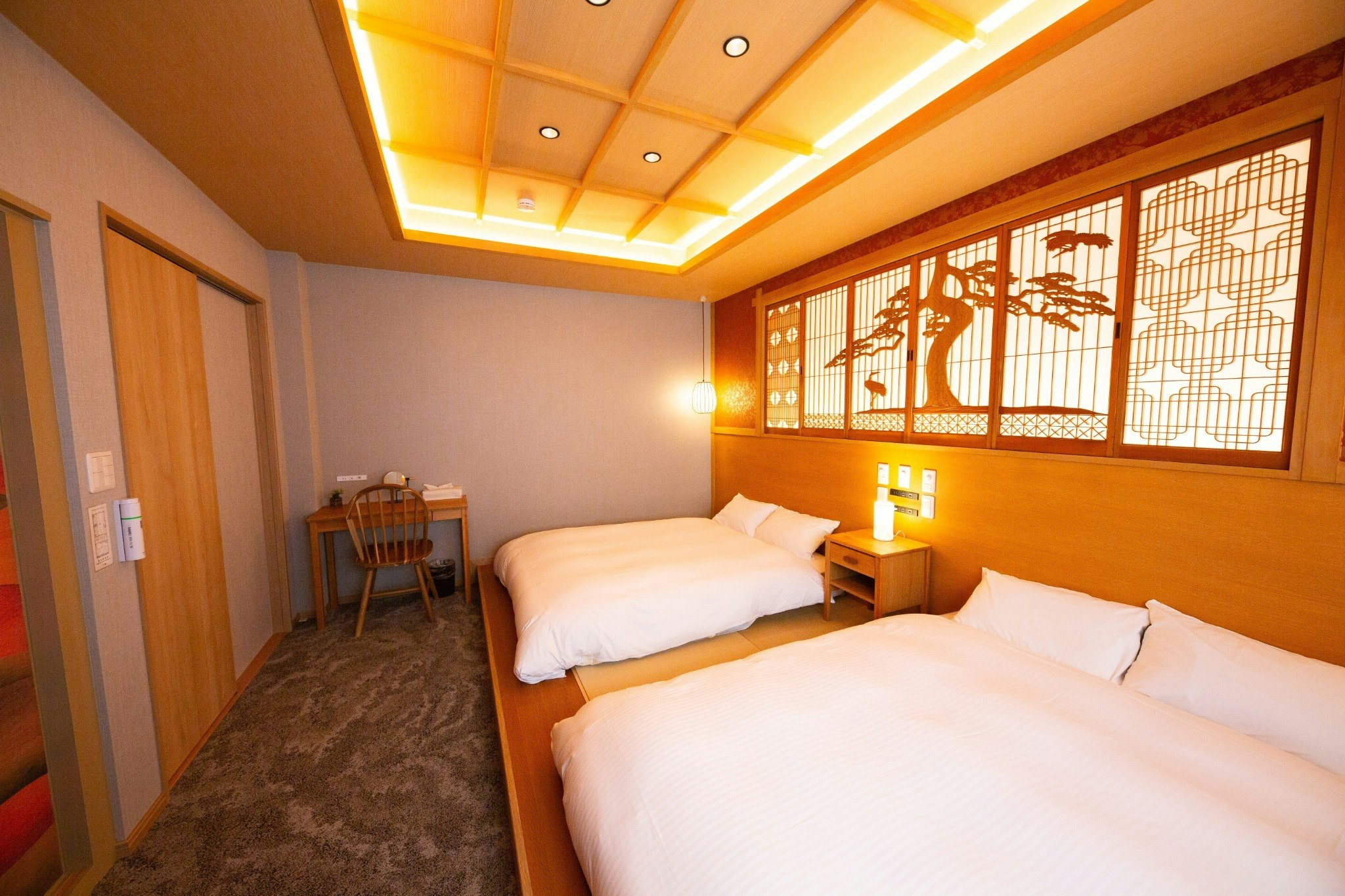 サウナ付・無料駐車場のある貸し切り戸建て