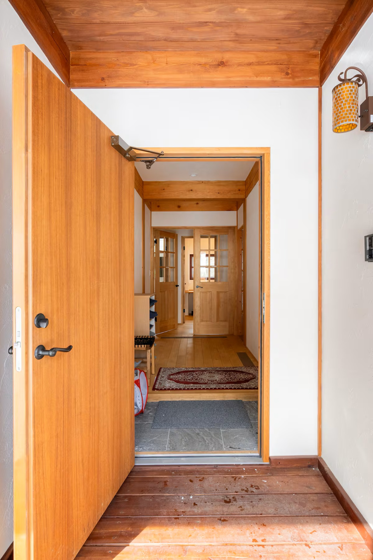 軽井沢の静かな森に佇む一棟貸し切りの新築コテージ/屋外サウナ付き