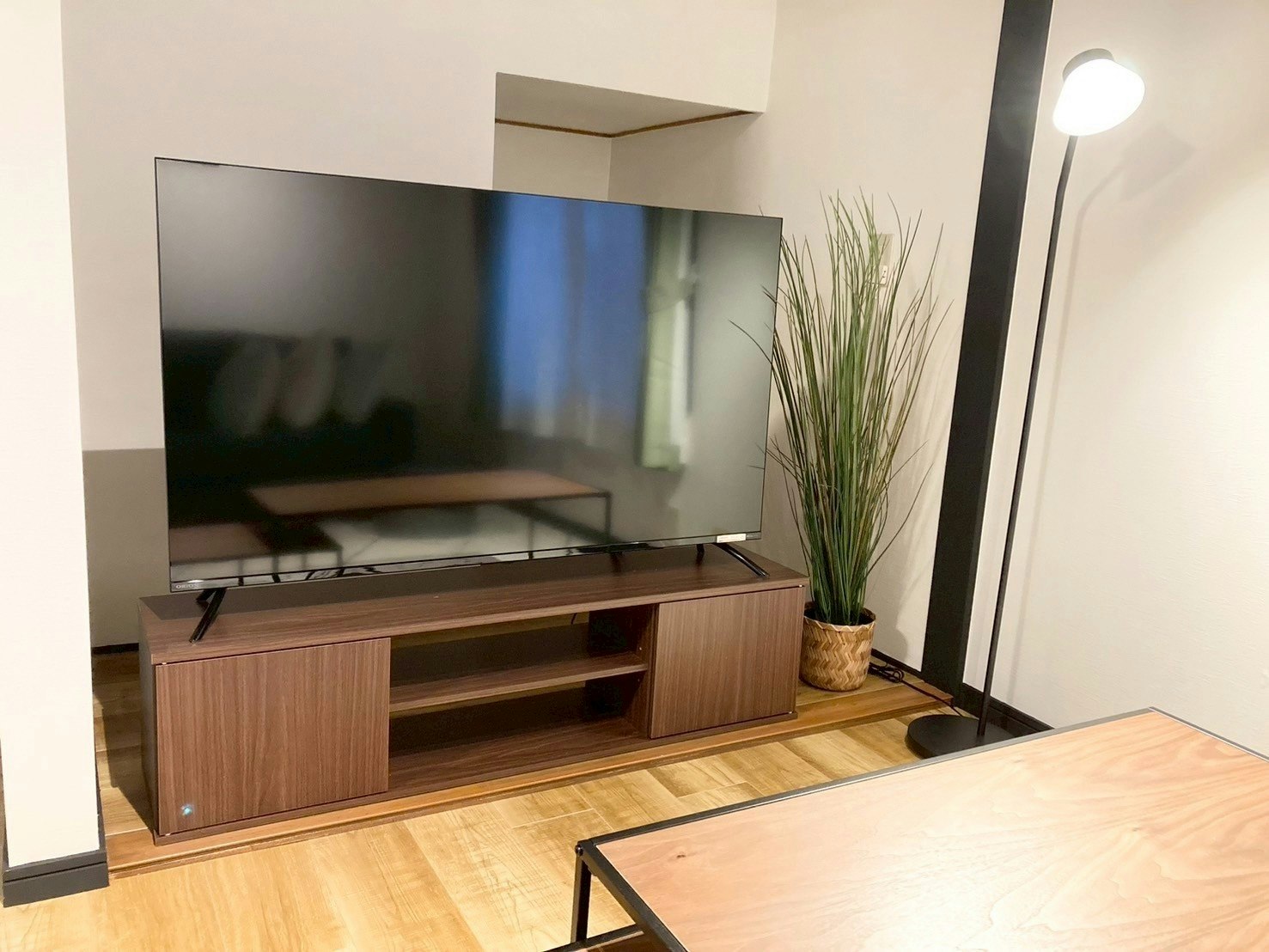 和モダン空間で寛ぐ!USJまで5分!無料駐車場付き貸切戸建(最大12名)NU01