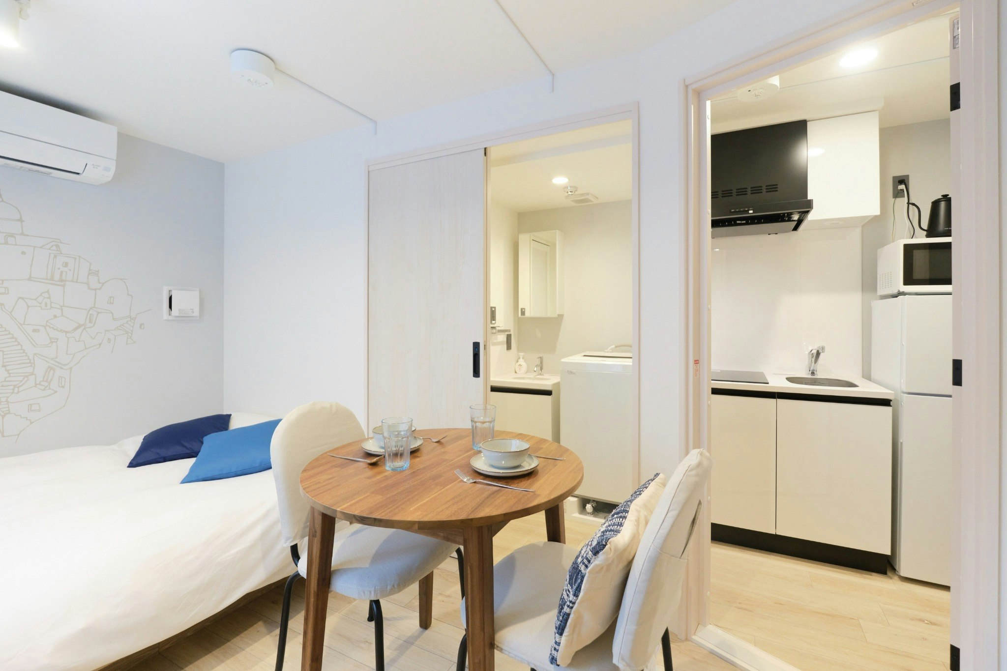 B*白山駅から徒歩4分/アクセル抜群/2名収容/無料Wi-Fi