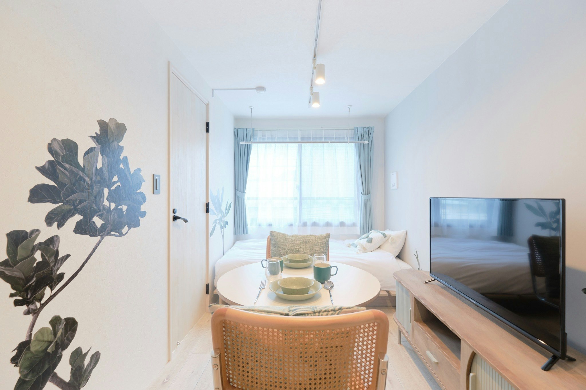 A401*白山駅から徒歩4分/アクセル抜群/2名収容/無料Wi-Fi