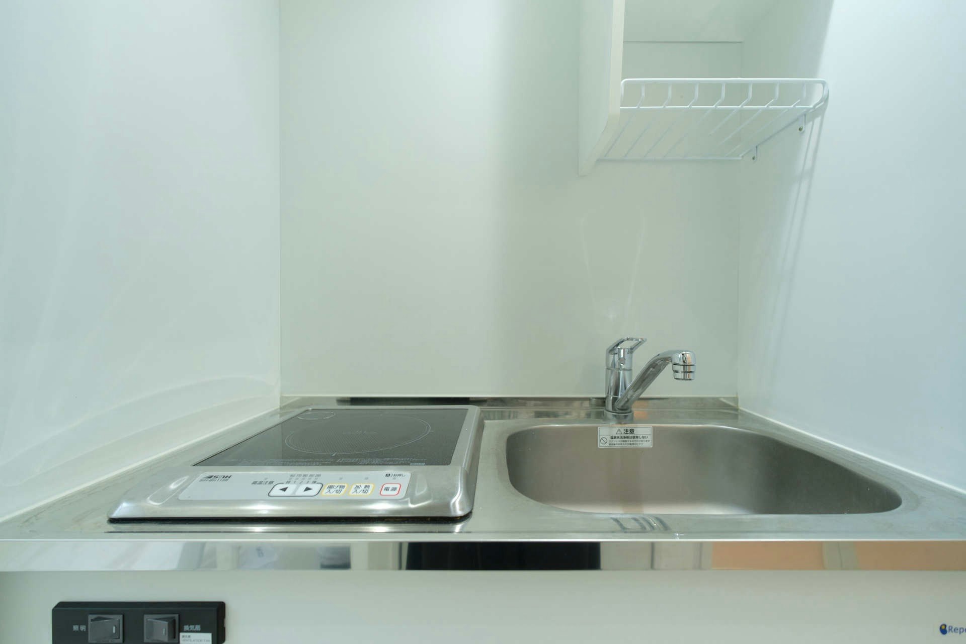 A*中井駅から徒歩2分/新宿まで直通10分/1名収容/WIFI完備