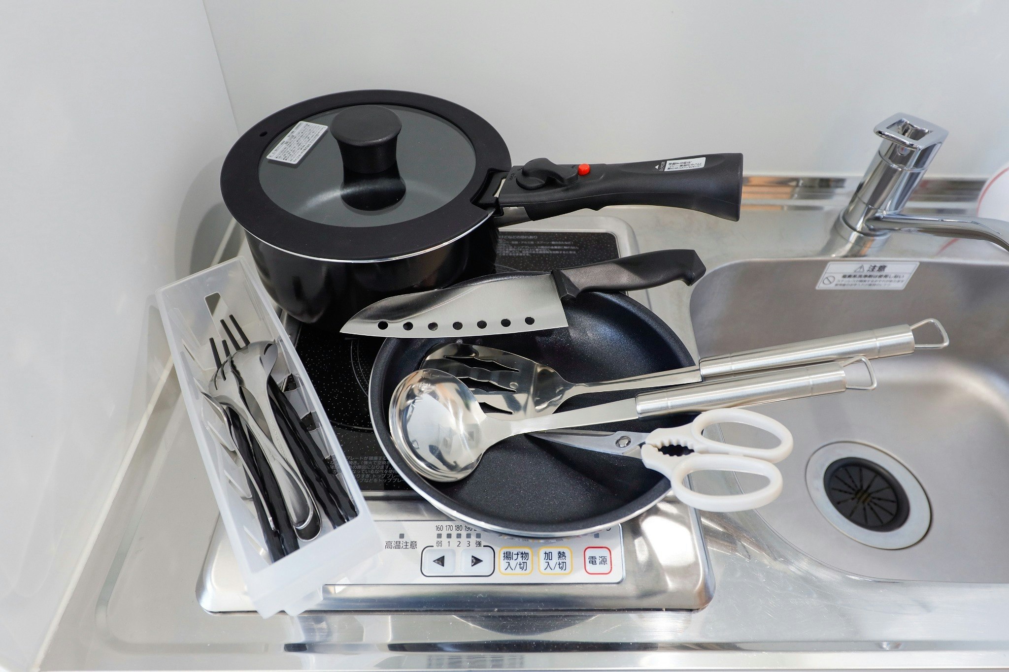 B*中井駅から徒歩2分/新宿まで直通10分/1名収容/WIFI完備