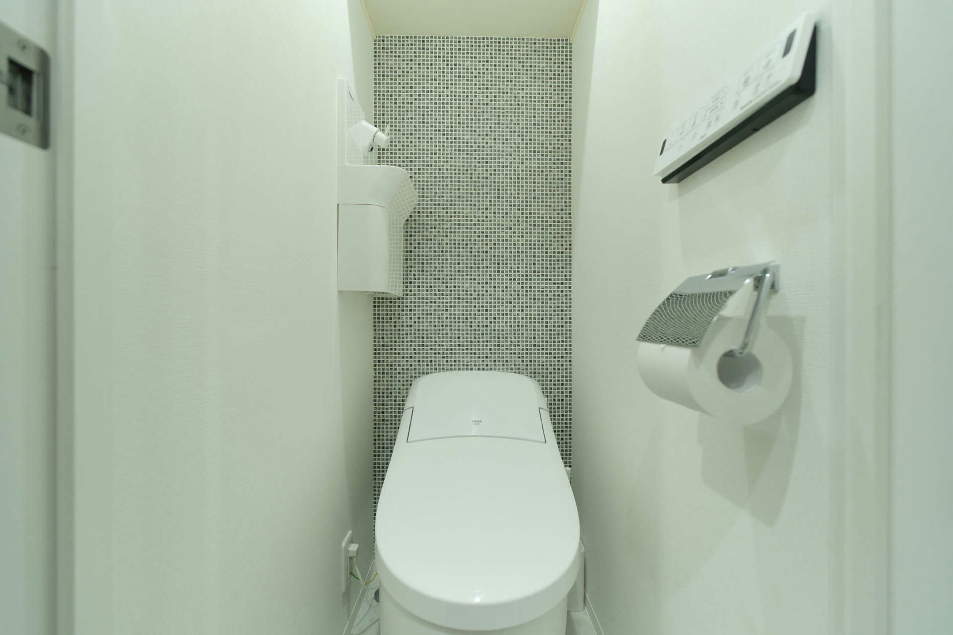 D*中井駅から徒歩2分/新宿まで直通10分/1名収容/WIFI完備