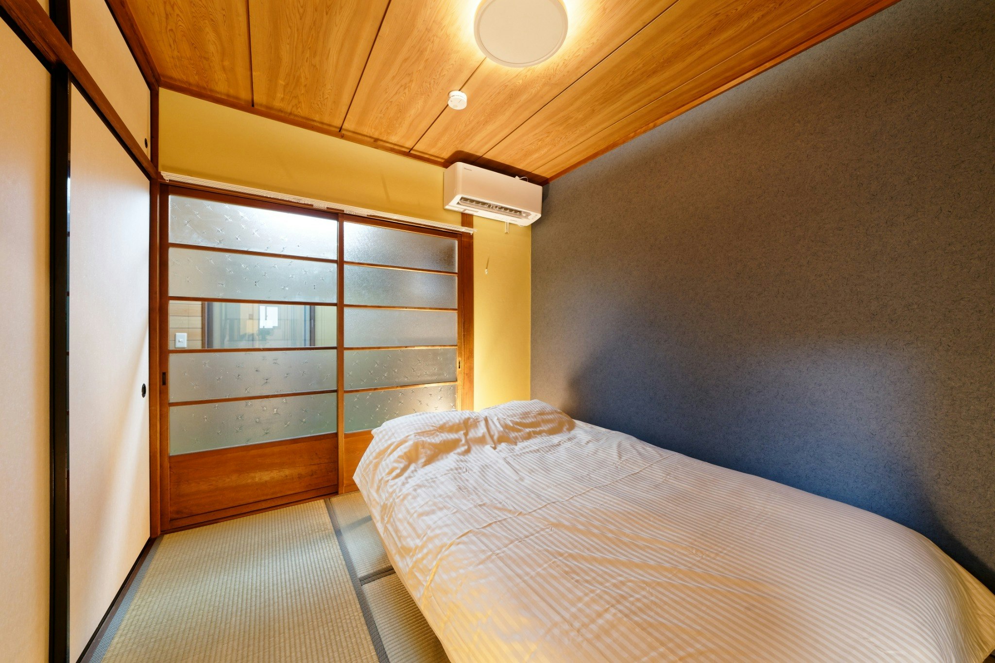 駅から徒歩5分、名古屋駅へ電車で20分、戸建てなのでファミリーで安心してご利用できます!