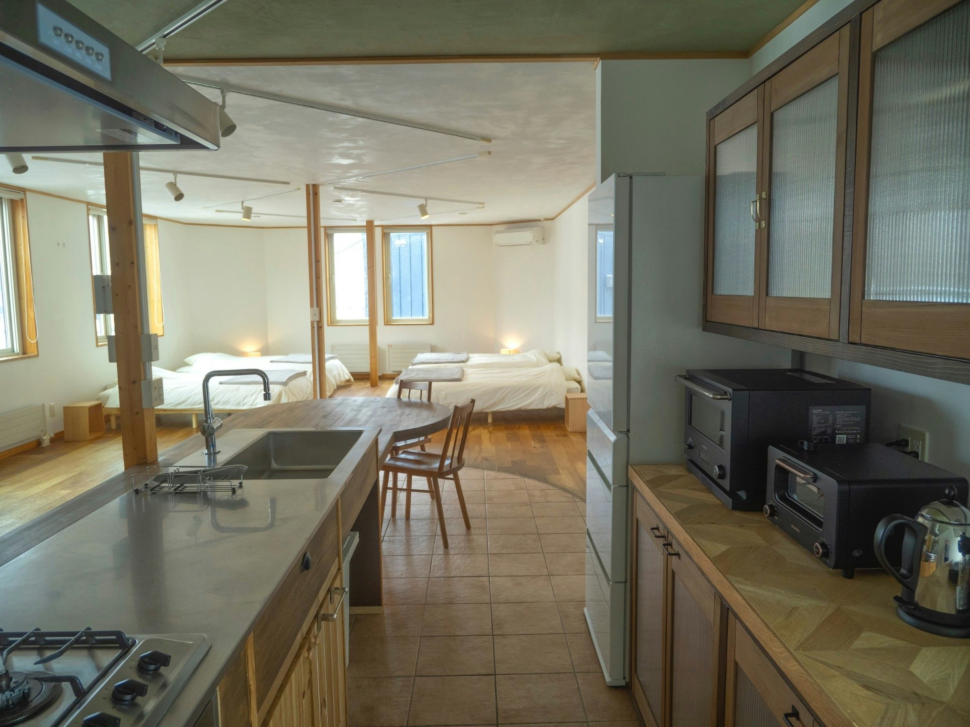 スタジオタイプコンドミニアム 定員4名 駅徒歩2分 ニセコのスキー場へ最短約10分