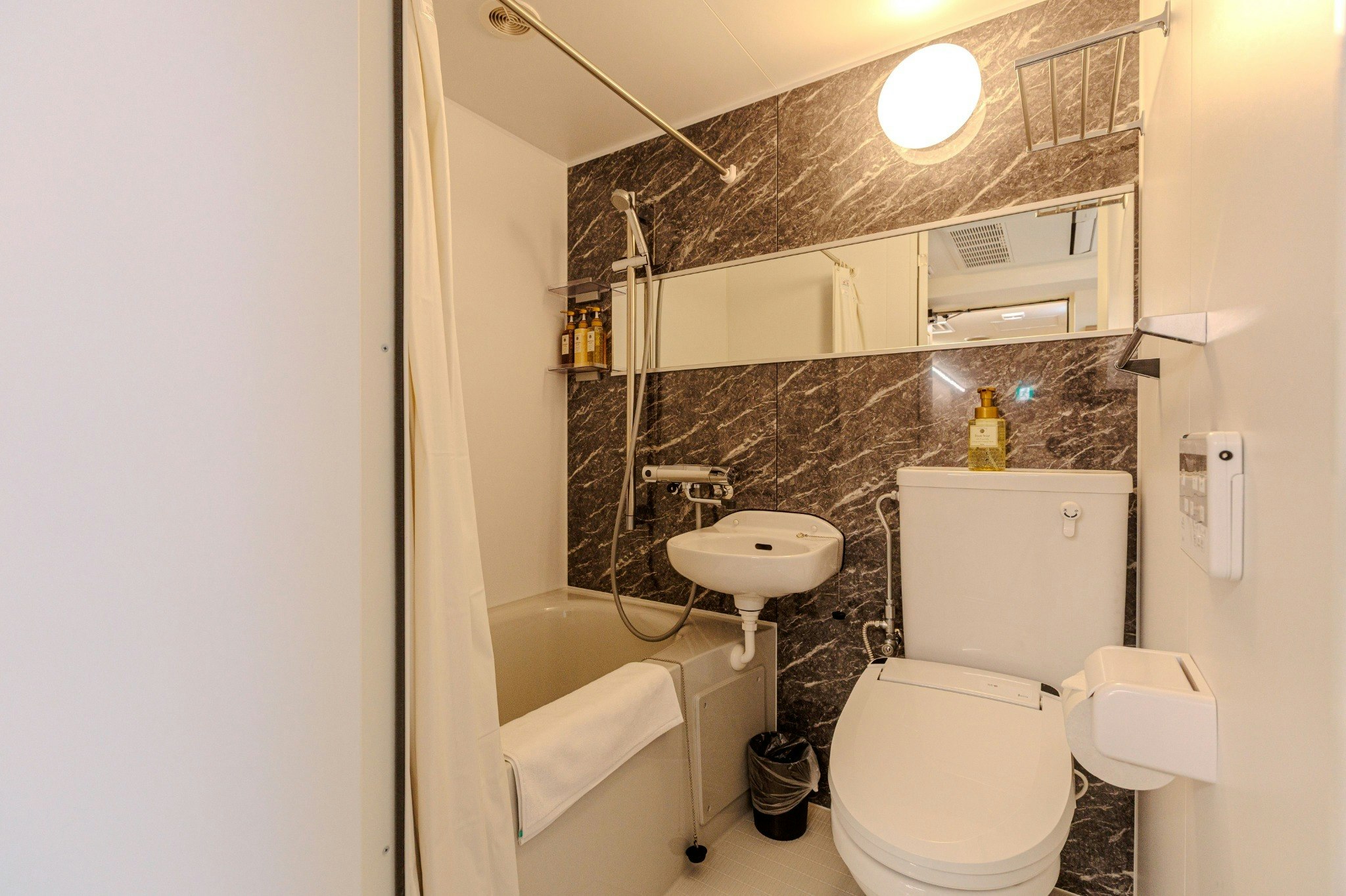 セミダブルルーム