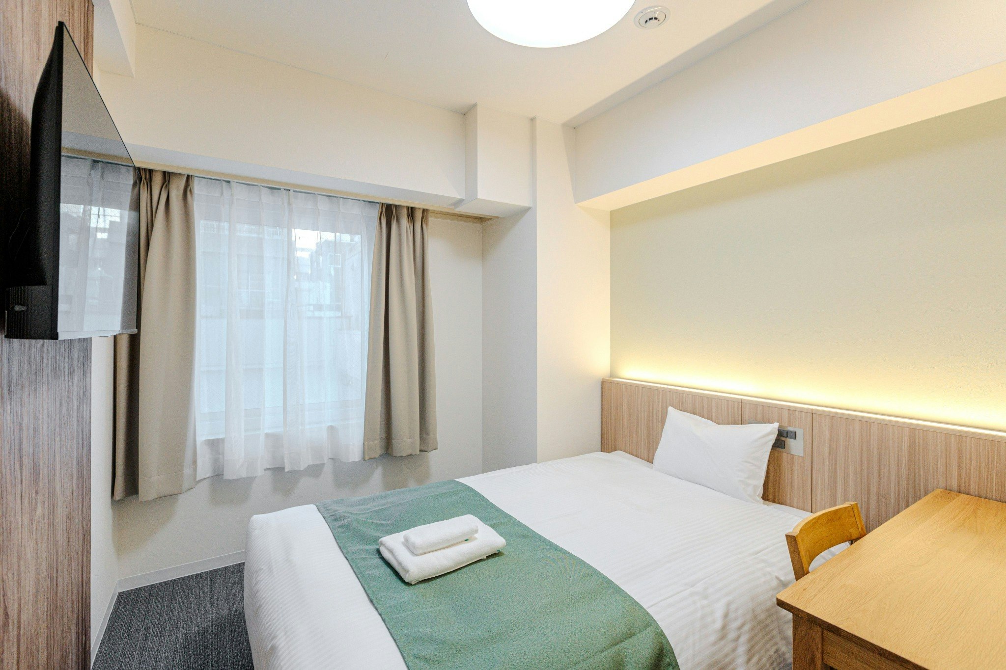 セミダブルルーム