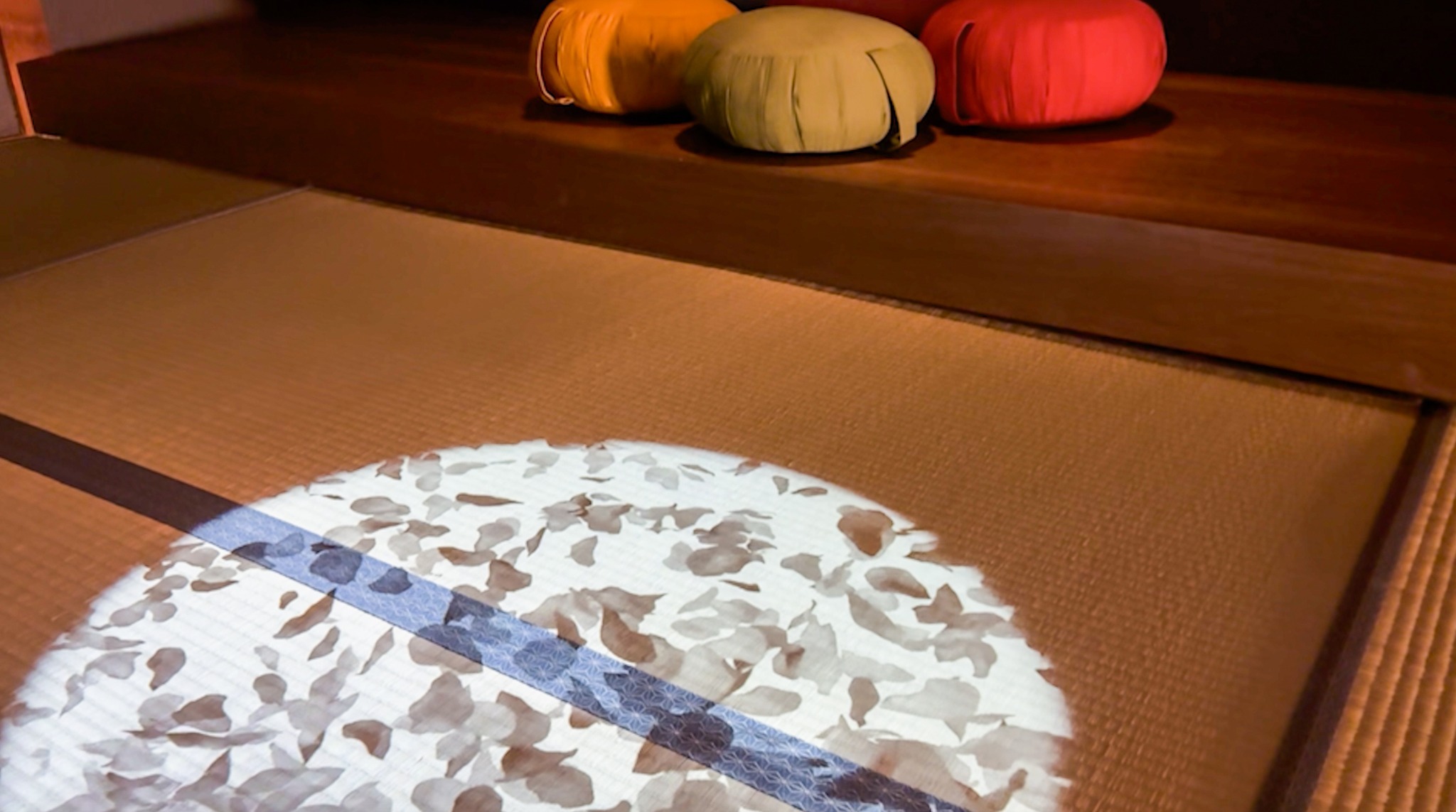 最大6名|和モダン一軒家をまるごと貸切!LEDが彩る和室とお香・プロジェクターの癒し空間