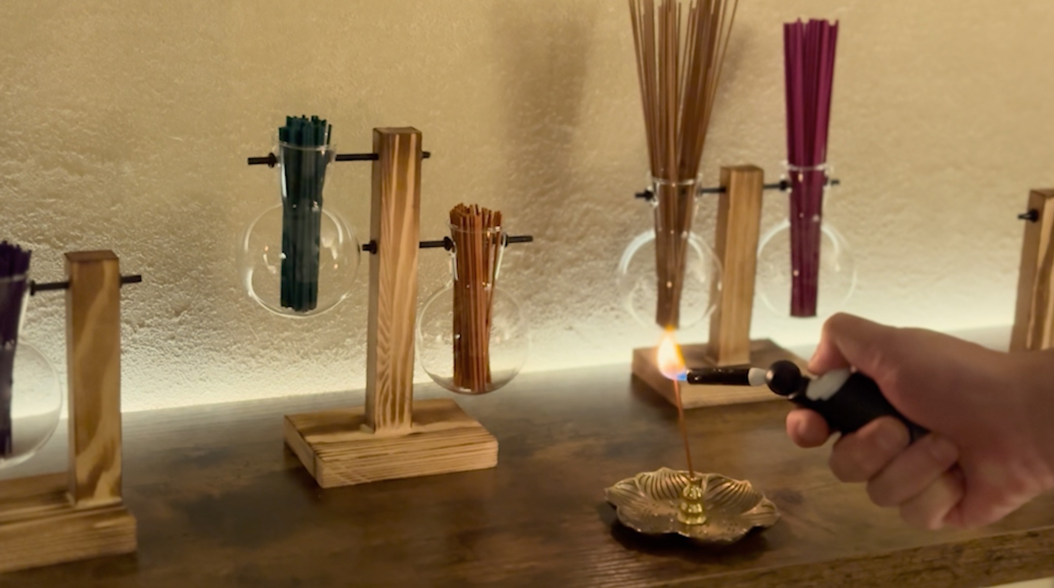 最大6名|和モダン一軒家をまるごと貸切!LEDが彩る和室とお香・プロジェクターの癒し空間