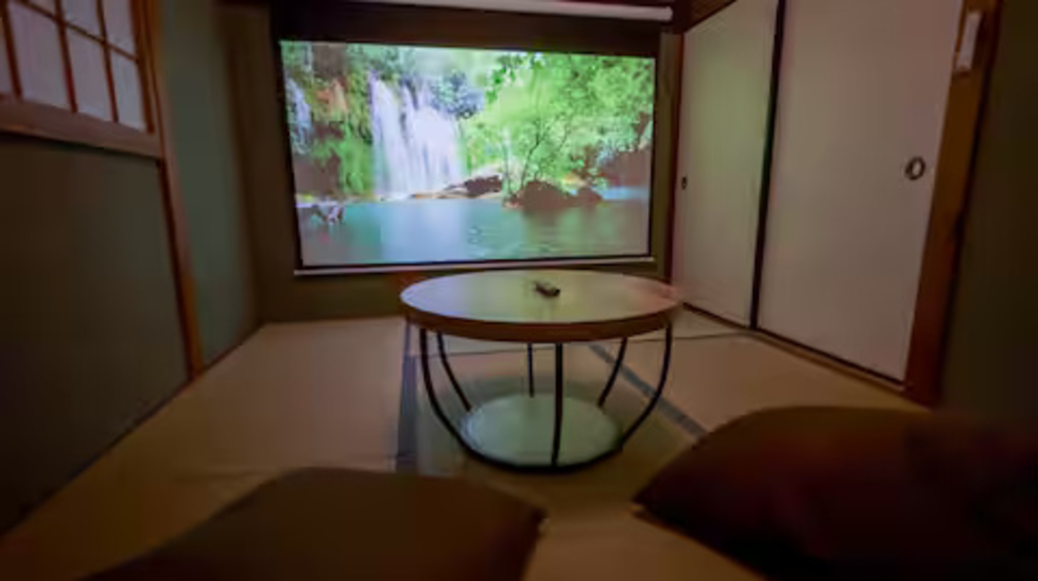 最大6名|和モダン一軒家をまるごと貸切!LEDが彩る和室とお香・プロジェクターの癒し空間