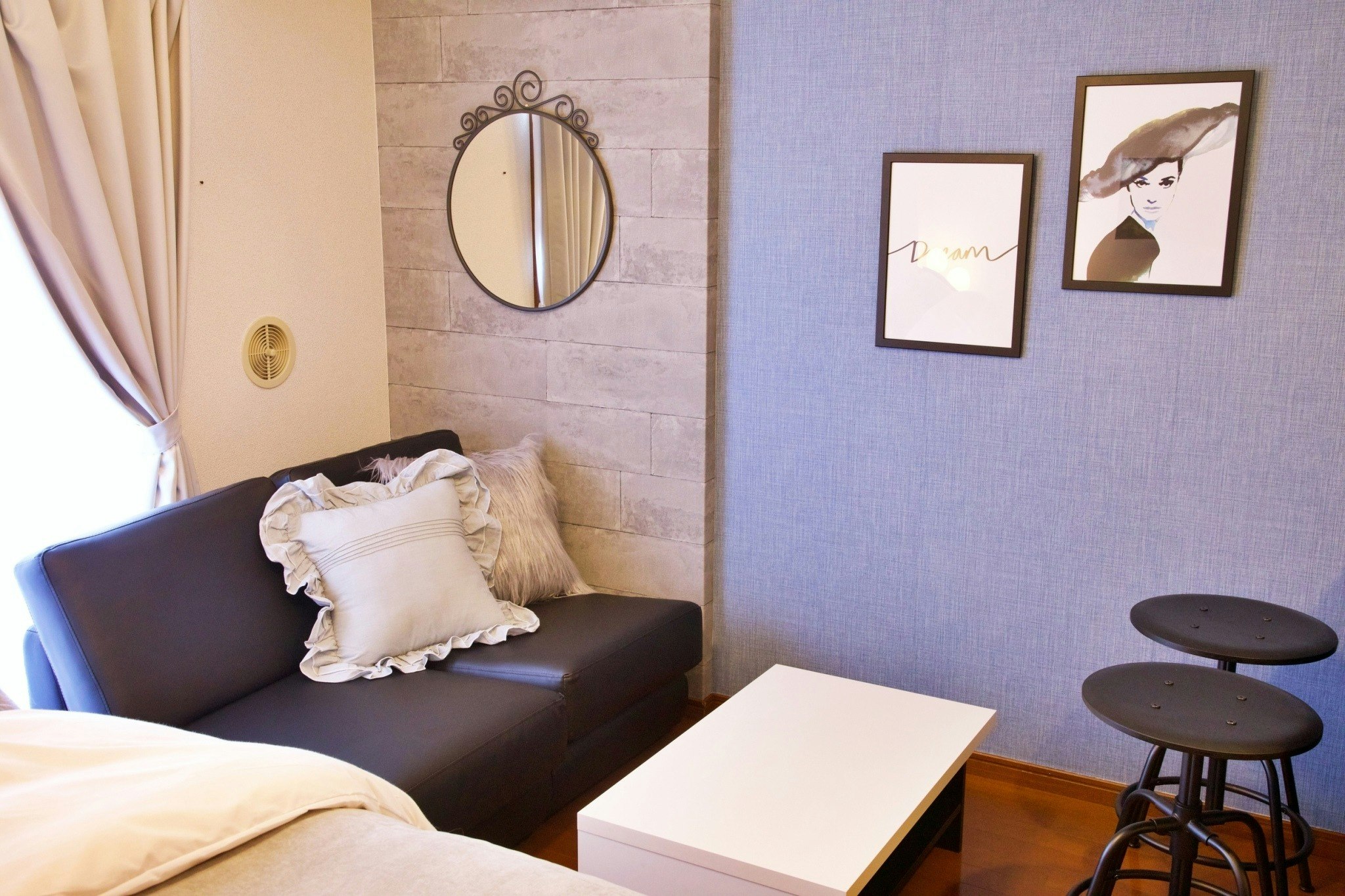 (F028)ブルー×グレーの洗練空間|新宿歌舞伎町で快適ステイ♯503