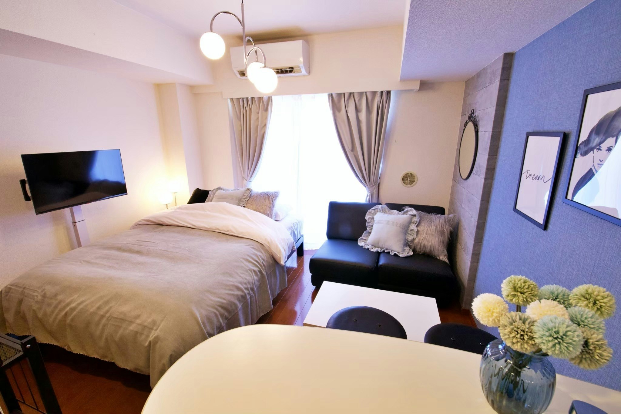 (F028)ブルー×グレーの洗練空間|新宿歌舞伎町で快適ステイ♯503