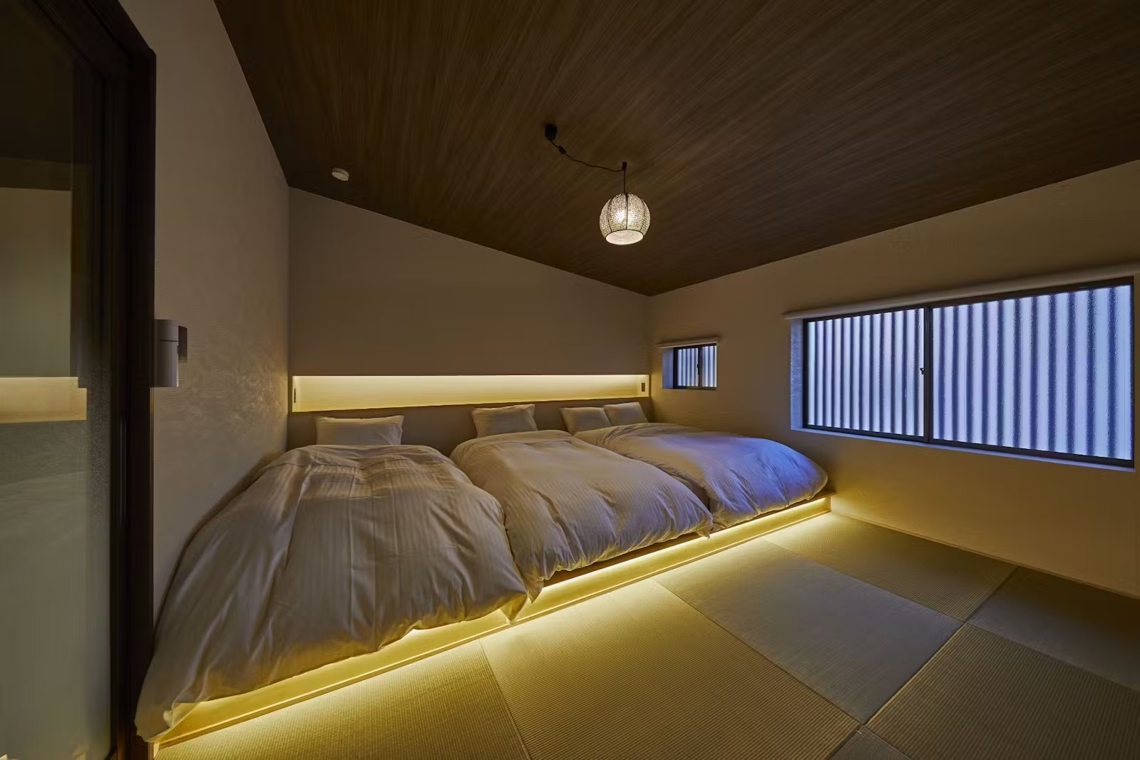 2階フロア【最大7名様】4WAY快適移動!大阪駅から1駅JR福島駅から徒歩5分!USJまで3駅15分