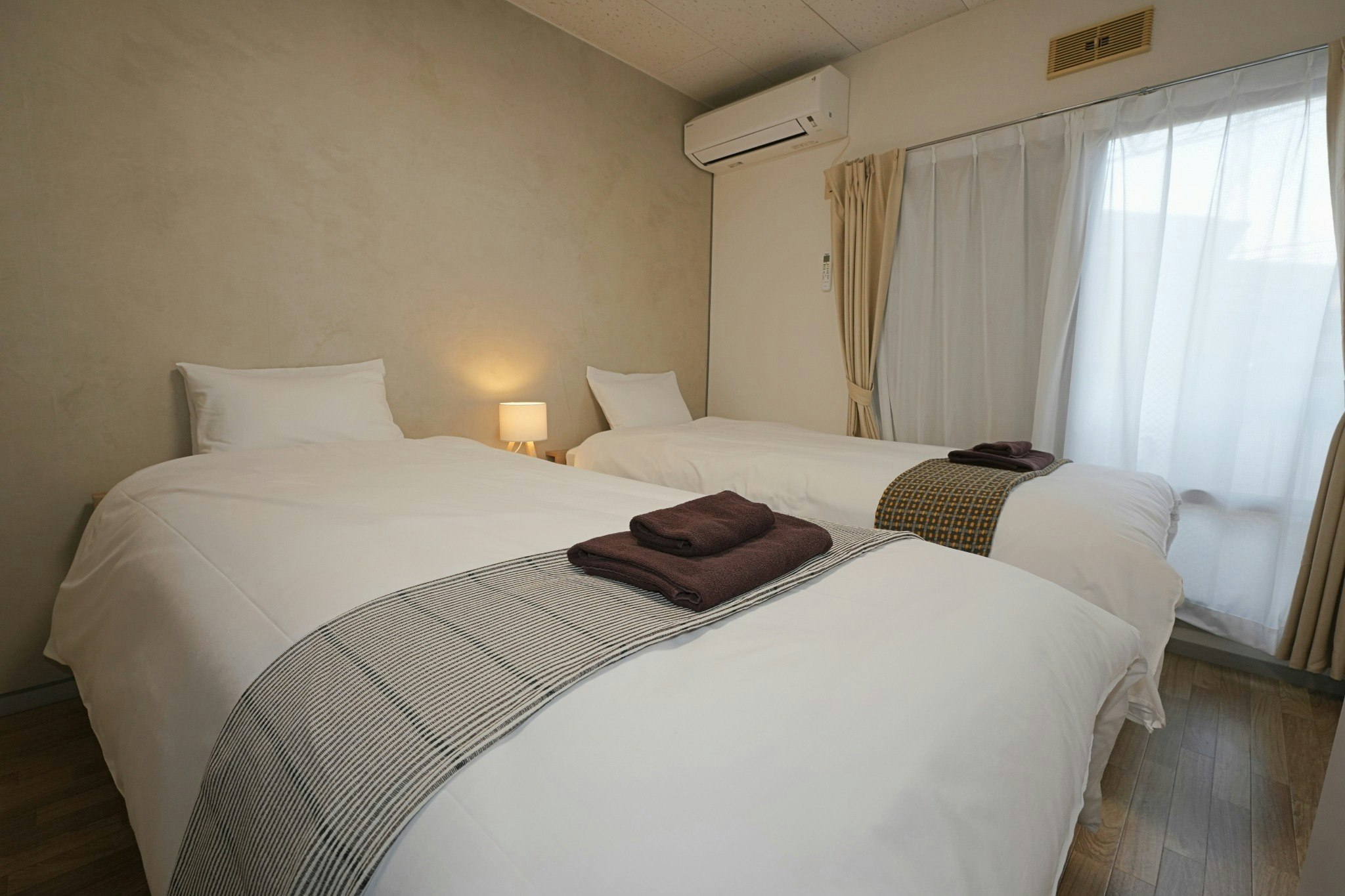 【小岩駅徒歩5分】ディズニー約30分|大画面プロジェクター|動画見放題|無人チェックイン