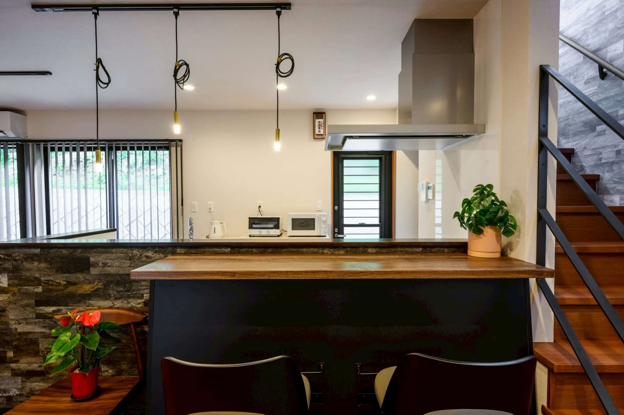 ✨新築・3LDK一棟貸し|大人がくつろぐ“上質ステイ”を名護で|ZA318