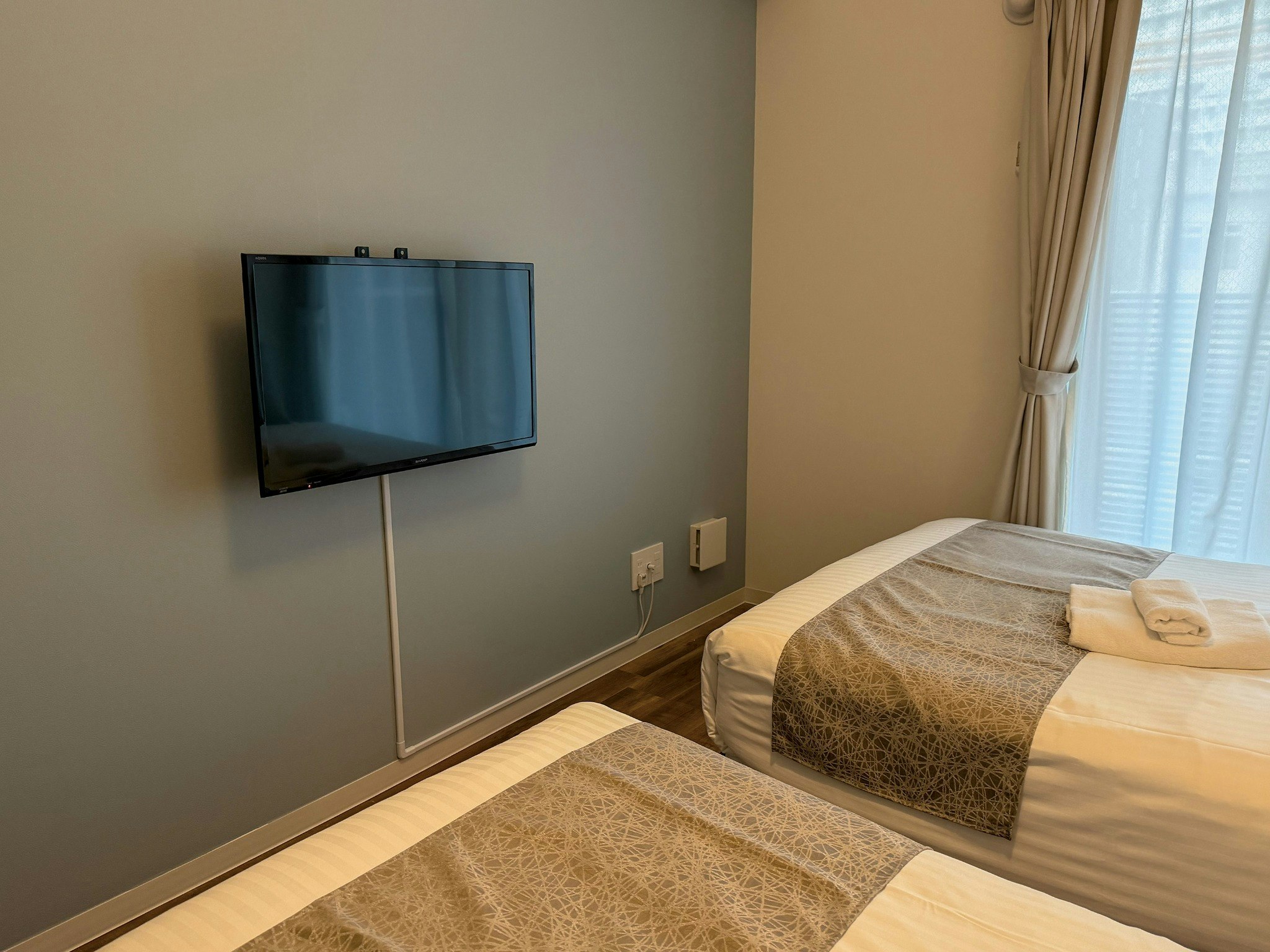 HE31 広島駅徒歩6分|約300店舗のミナモア駅ビルすぐ傍|観光出張に便利『おうちホテル広島駅前』