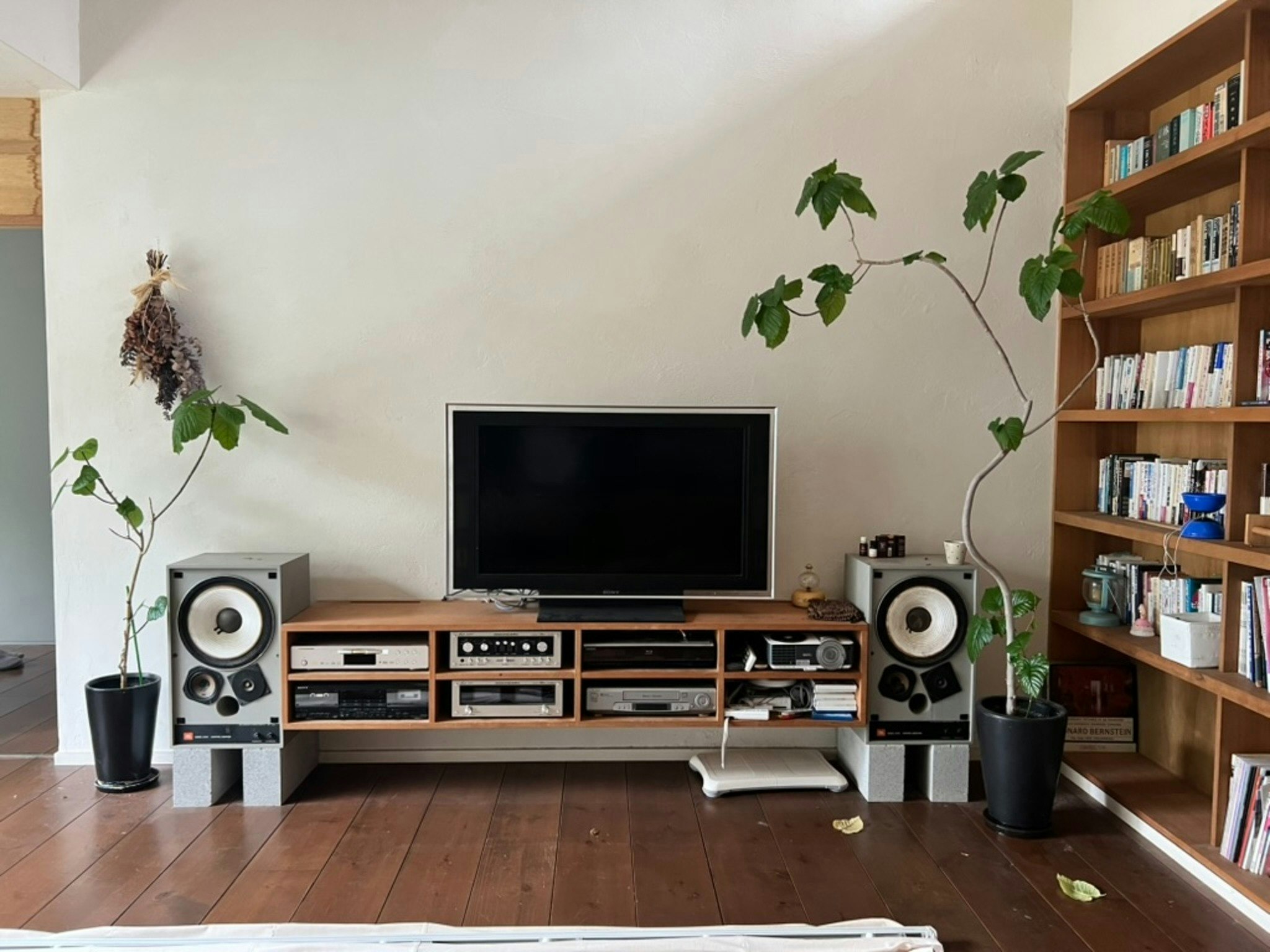 SUPと自転車で淡路島を満喫、夜は薪ストーブで語らう、島時間リトリート 