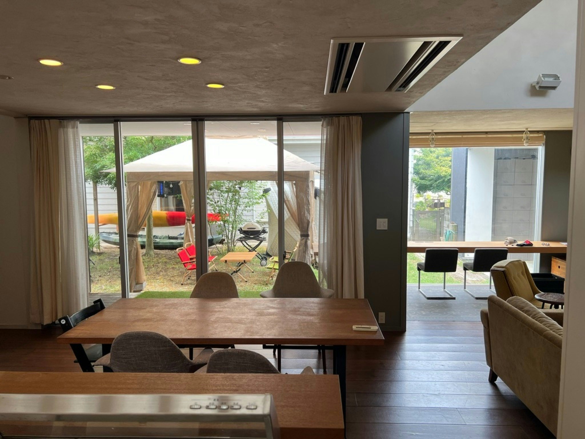 SUPと自転車で淡路島を満喫、夜は薪ストーブで語らう、島時間リトリート 